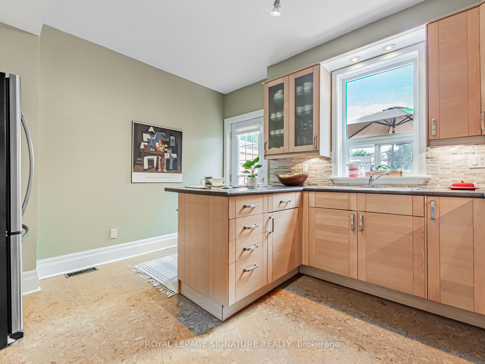Photo 12 of 15 Fielding Avenue, Toronto, Danforth — HOMEH