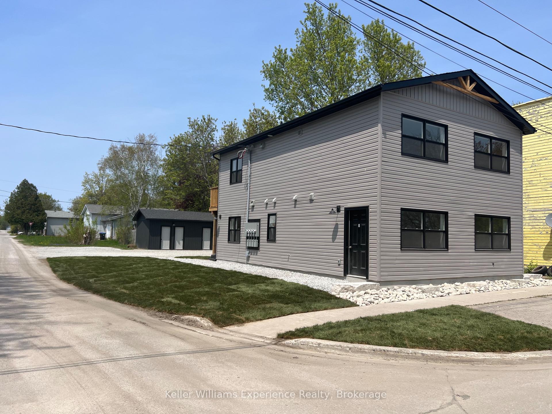 Photo 1 of 767 Second Avenue, Tay, Port McNicoll — HOMEH