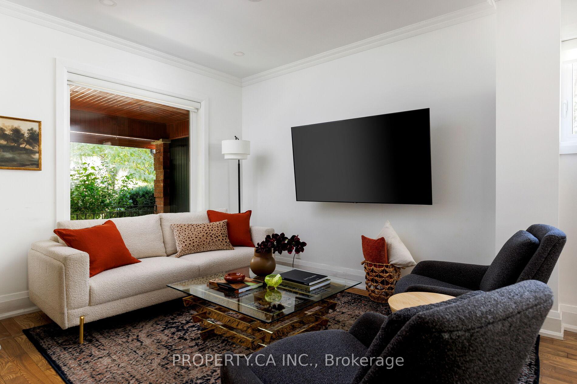 Photo 5 of 20 Parkfield Avenue, Toronto, South Riverdale — HOMEH