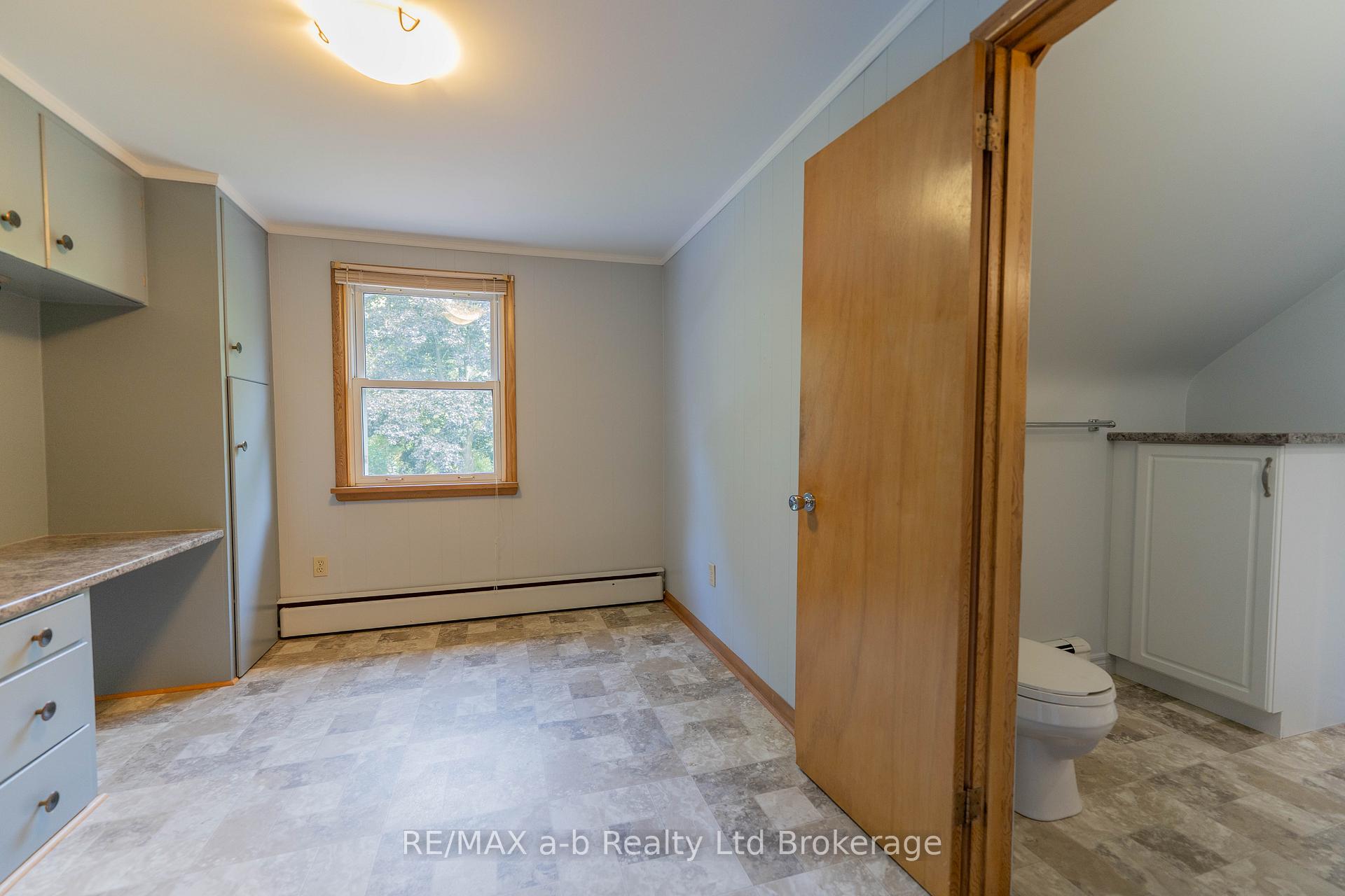 Photo 25 of 18 Van Street, Tillsonburg — HOMEH