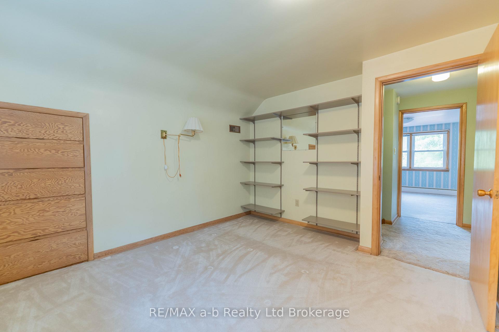 Photo 29 of 18 Van Street, Tillsonburg — HOMEH