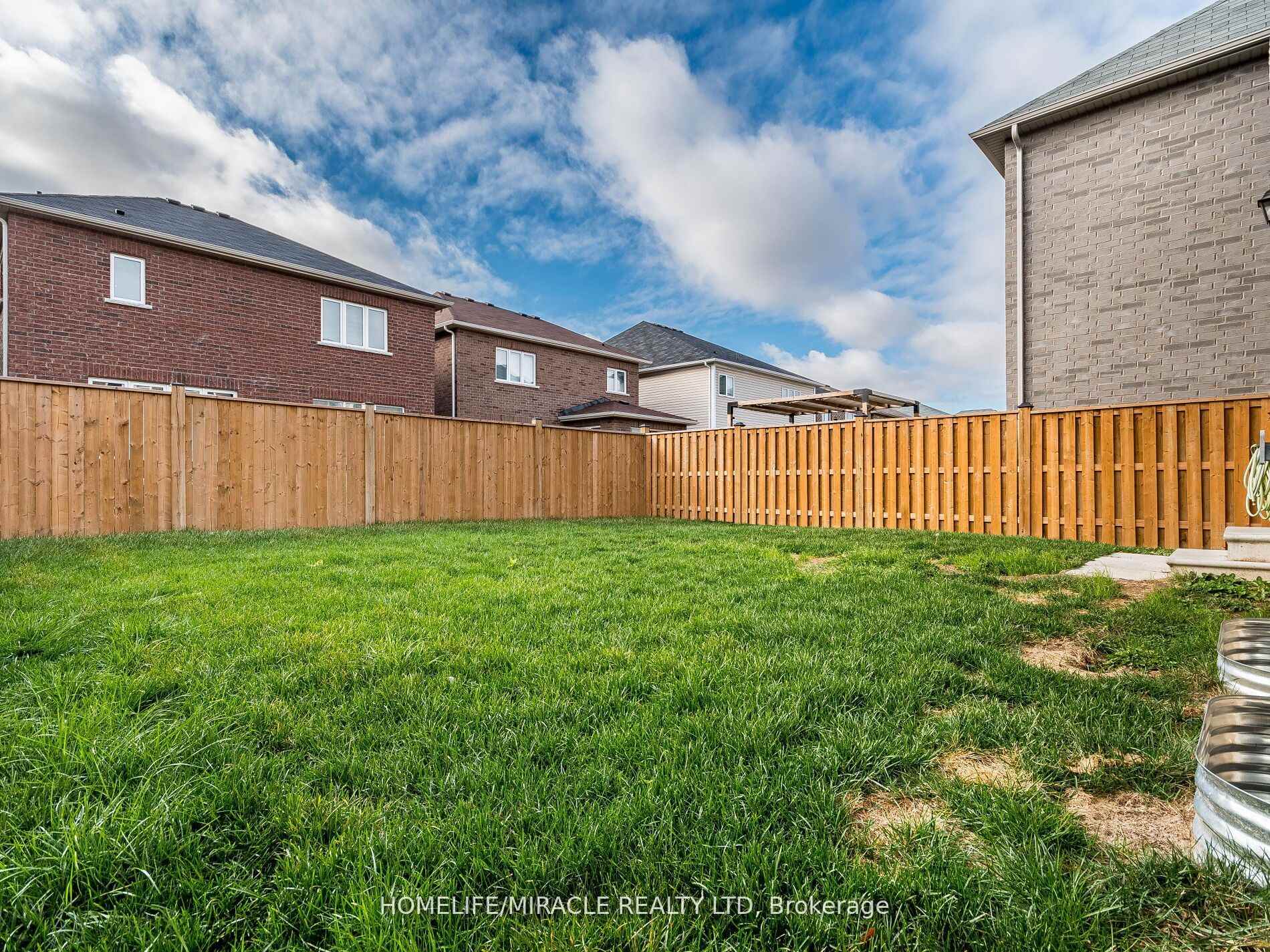 Photo 37 of 25 Doreen Drive, Thorold, Hurricane/Merrittville — HOMEH