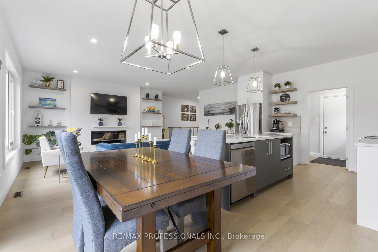 Photo 17 of 20 Alexander Circle, Strathroy-Caradoc, SE — HOMEH