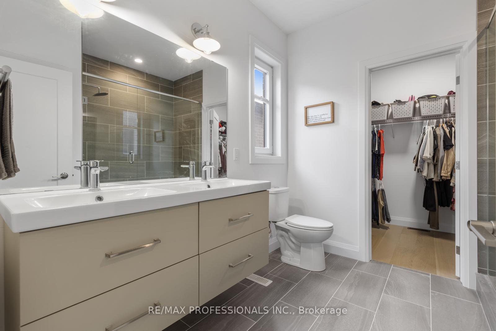 Photo 23 of 20 Alexander Circle, Strathroy-Caradoc, SE — HOMEH