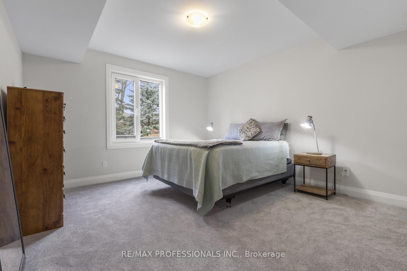 Photo 28 of 20 Alexander Circle, Strathroy-Caradoc, SE — HOMEH