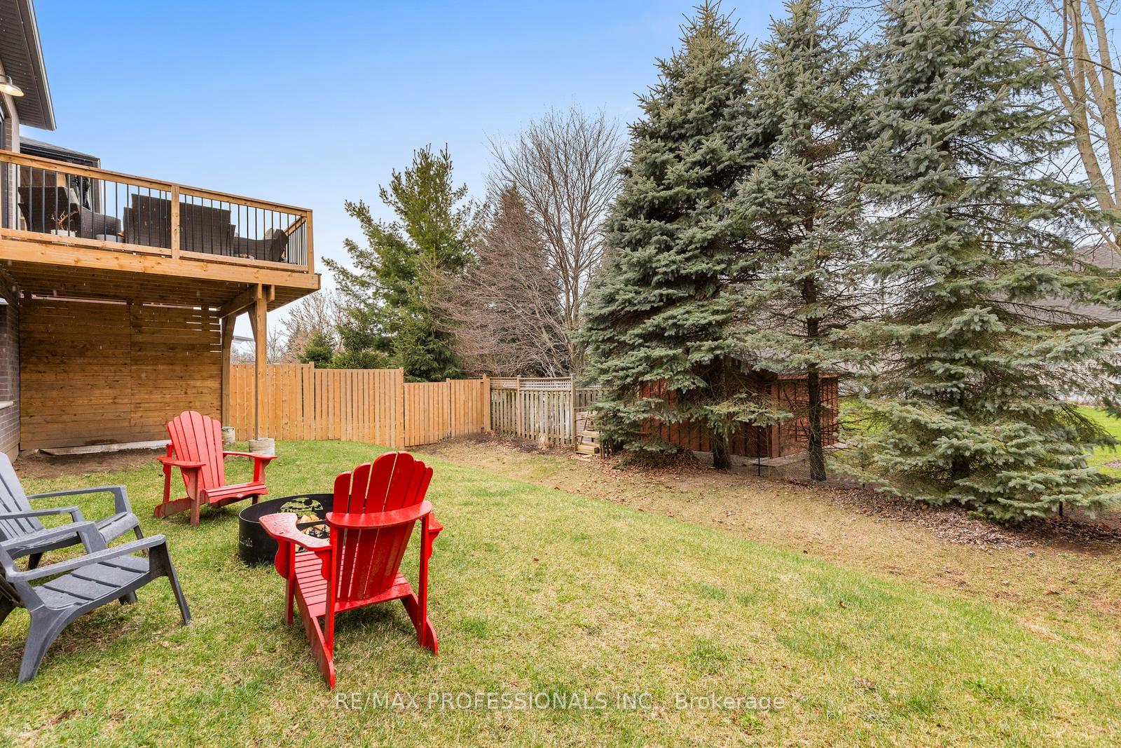 Photo 30 of 20 Alexander Circle, Strathroy-Caradoc, SE — HOMEH
