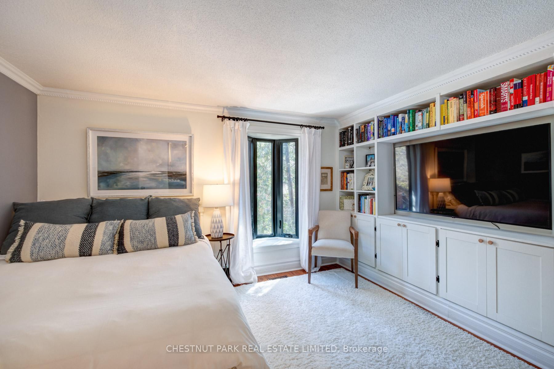 Photo 12 of 94 Wychcrest Avenue, Toronto, Wychwood — HOMEH
