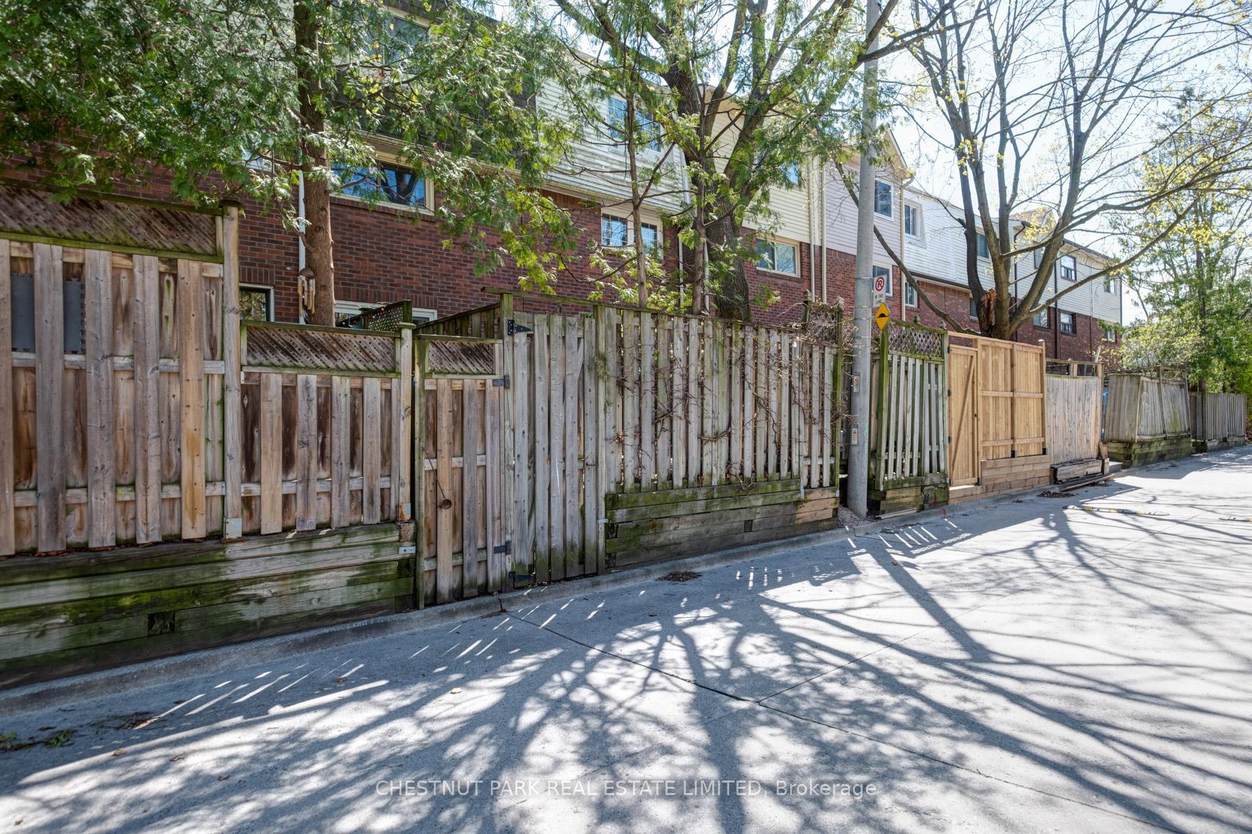 Photo 31 of 94 Wychcrest Avenue, Toronto, Wychwood — HOMEH