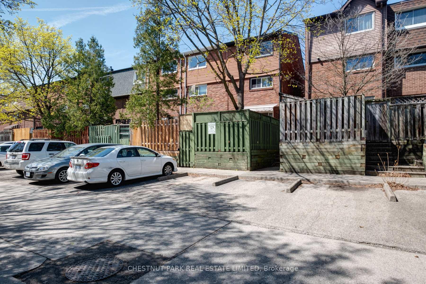 Photo 32 of 94 Wychcrest Avenue, Toronto, Wychwood — HOMEH