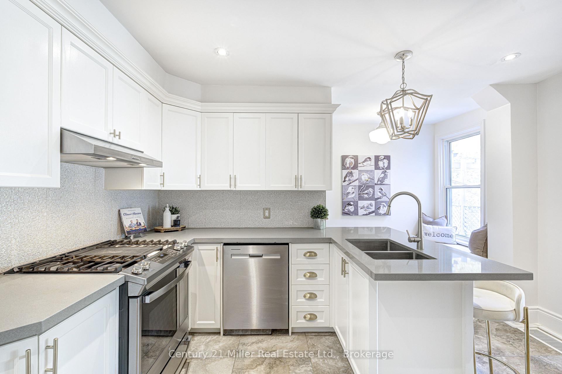 Photo 11 of 82 Withrow Avenue, Toronto, North Riverdale — HOMEH