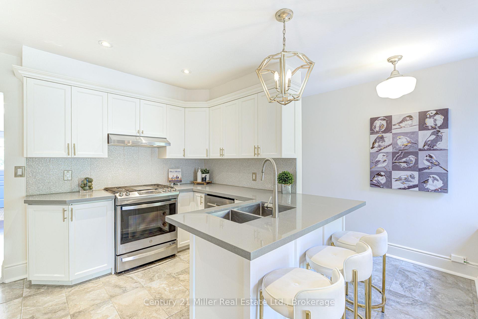 Photo 14 of 82 Withrow Avenue, Toronto, North Riverdale — HOMEH