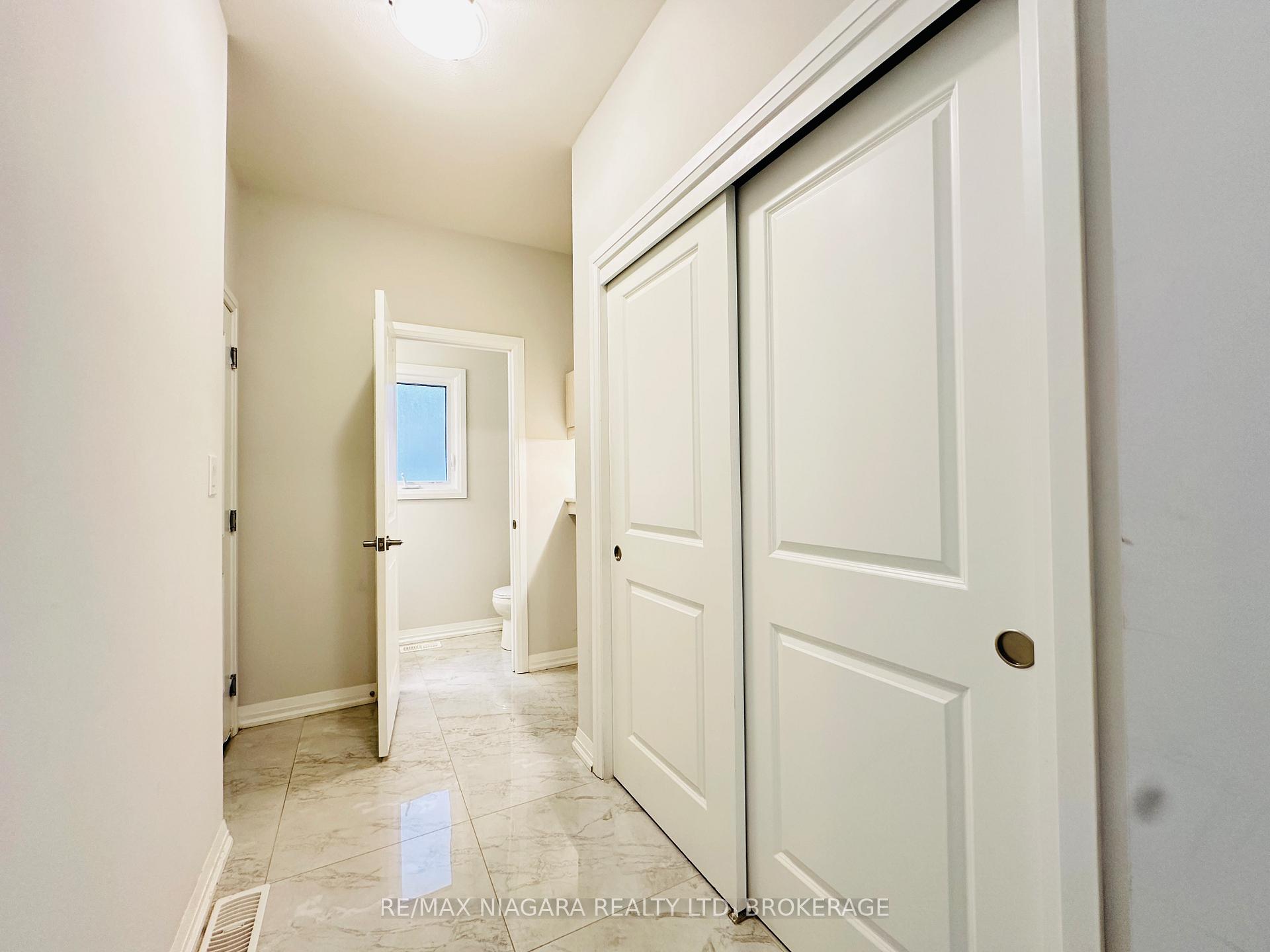 Photo 6 of 72 Bur Oak Drive, Thorold, Confederation Heights — HOMEH
