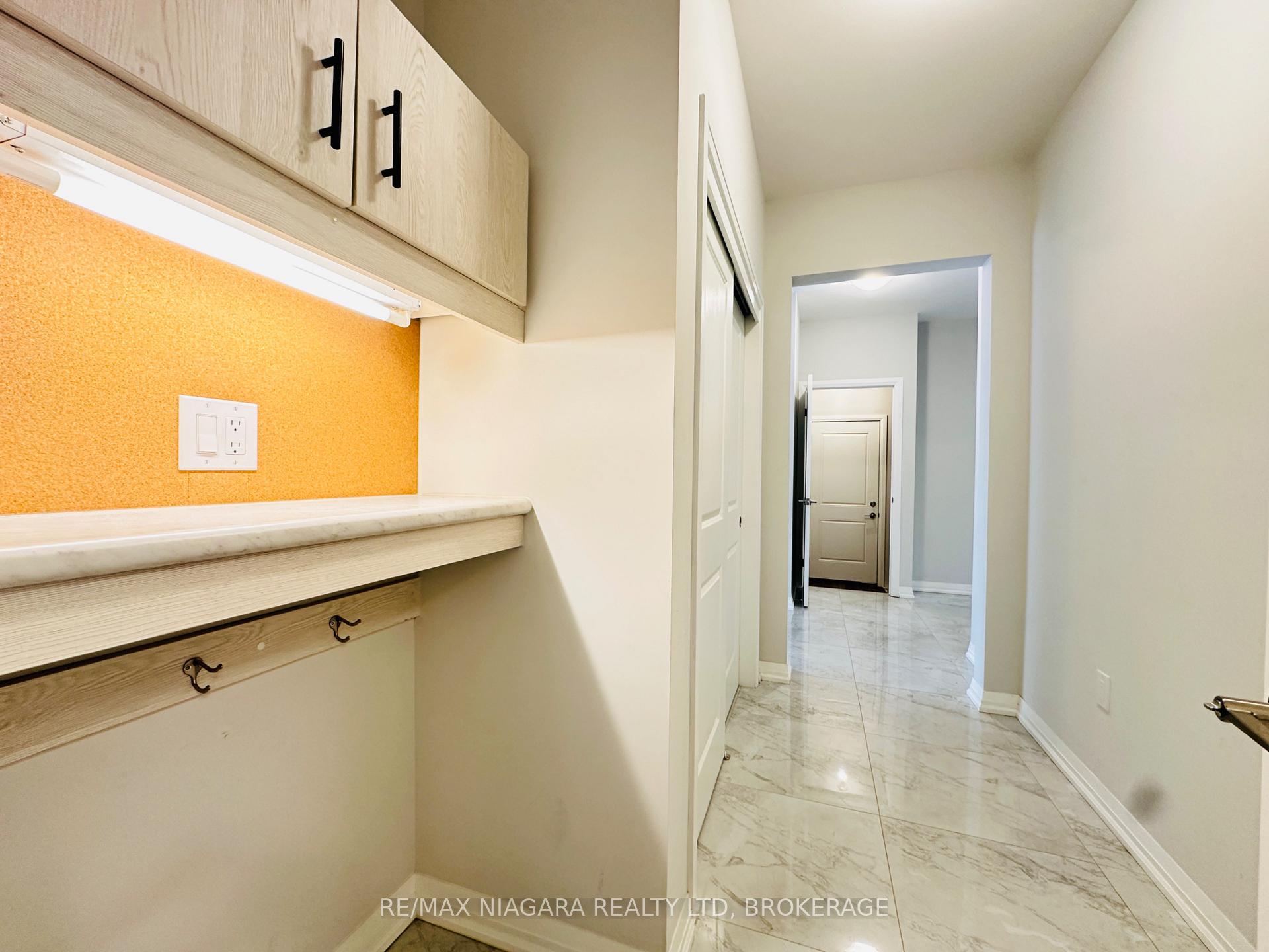 Photo 9 of 72 Bur Oak Drive, Thorold, Confederation Heights — HOMEH