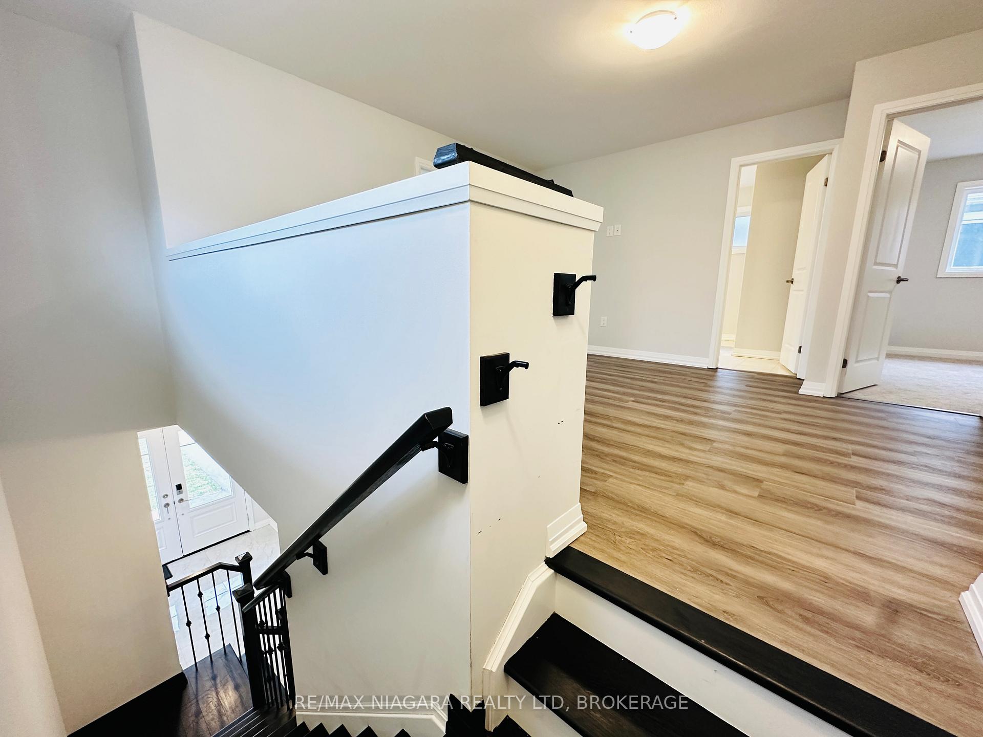 Photo 19 of 72 Bur Oak Drive, Thorold, Confederation Heights — HOMEH