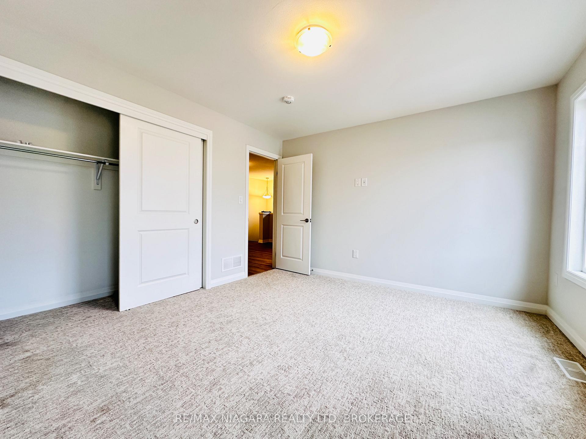 Photo 22 of 72 Bur Oak Drive, Thorold, Confederation Heights — HOMEH