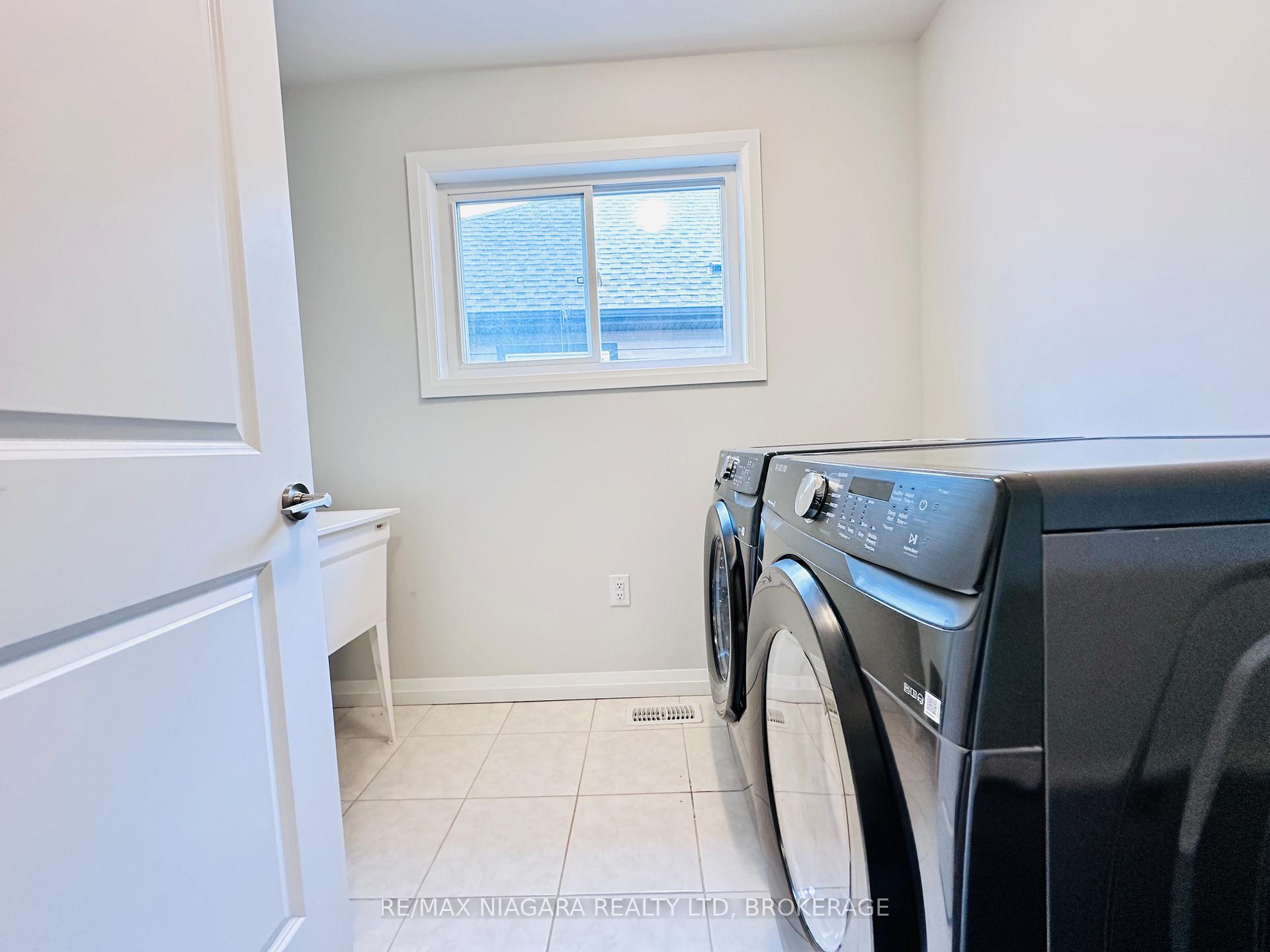 Photo 31 of 72 Bur Oak Drive, Thorold, Confederation Heights — HOMEH