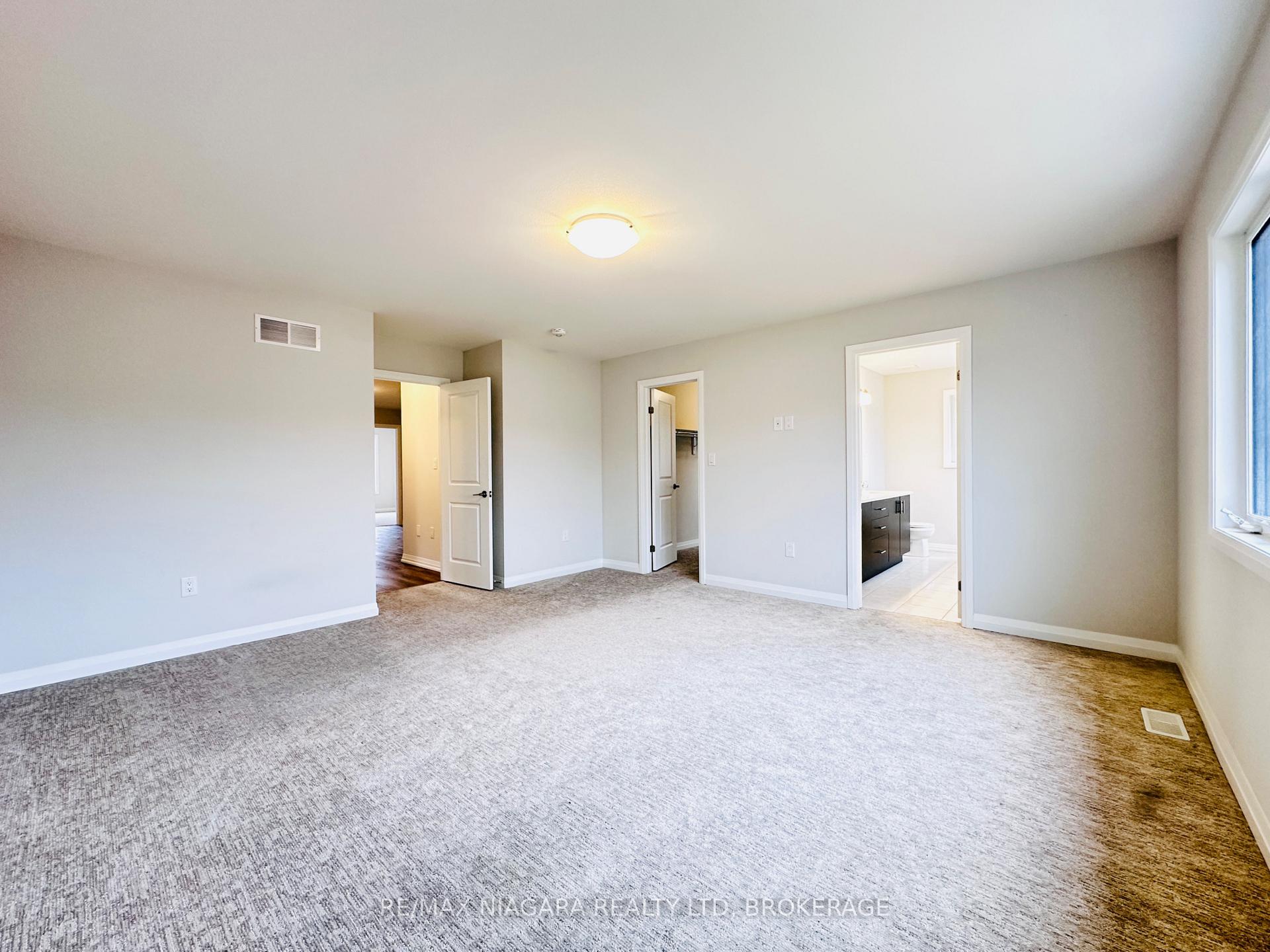 Photo 34 of 72 Bur Oak Drive, Thorold, Confederation Heights — HOMEH