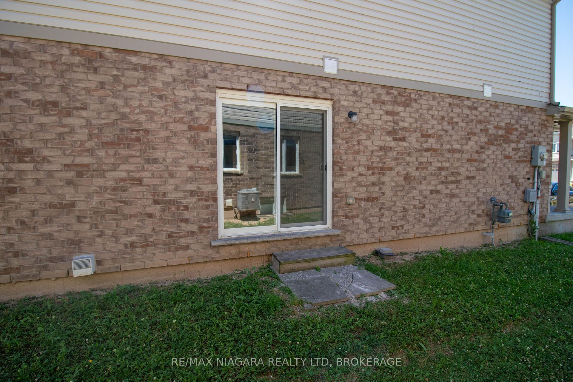 Photo 31 of 162 Winterberry Boulevard, Thorold, Confederation Heights — HOMEH