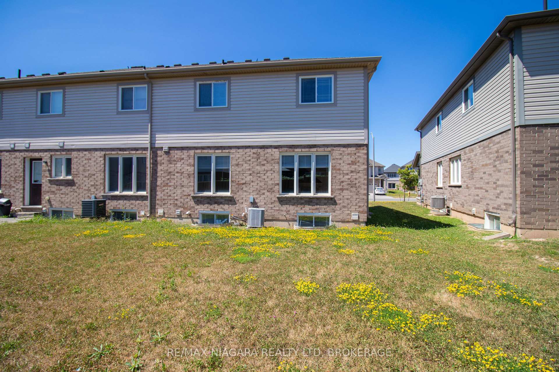 Photo 32 of 162 Winterberry Boulevard, Thorold, Confederation Heights — HOMEH