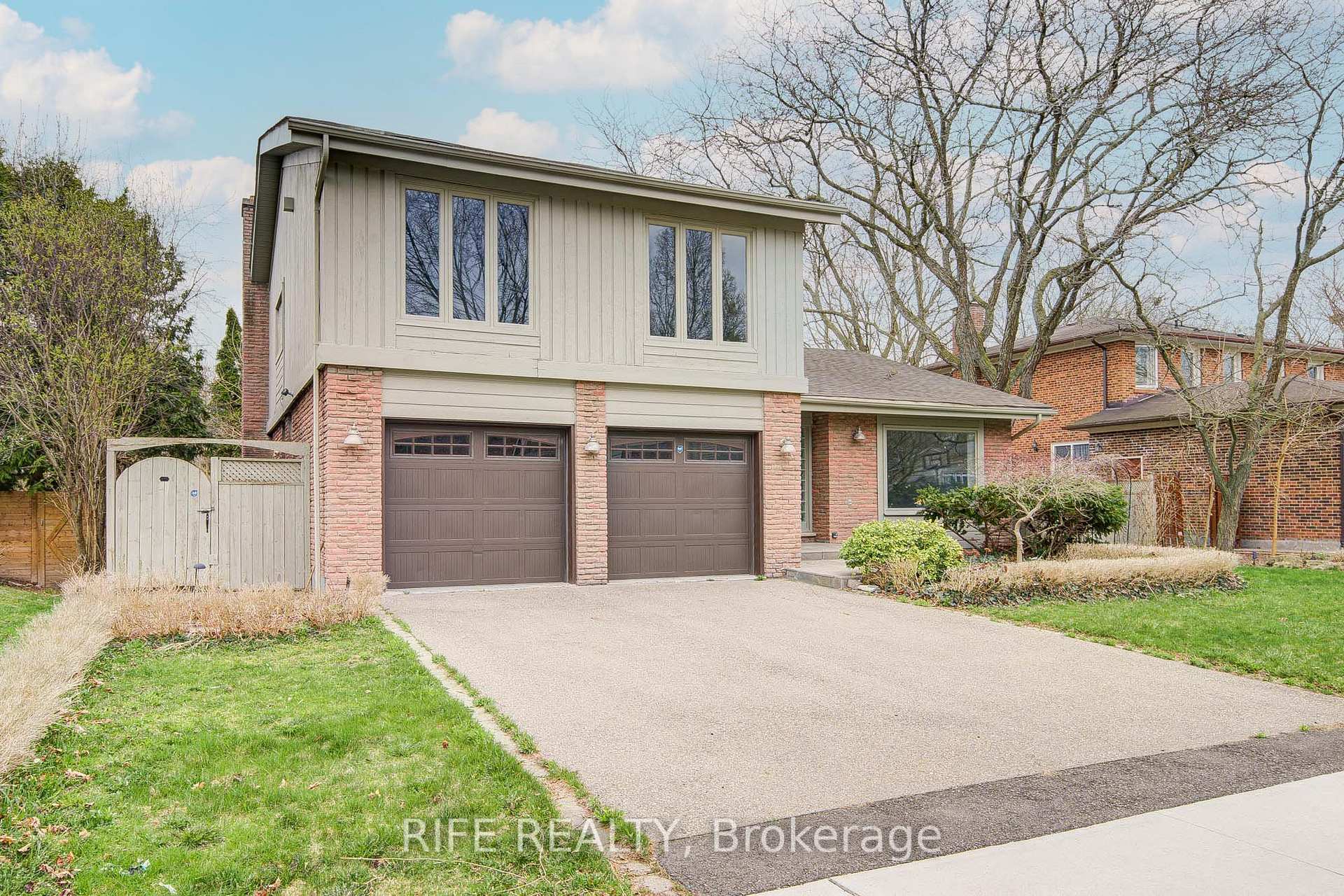 Front of 17 Bramble Drive