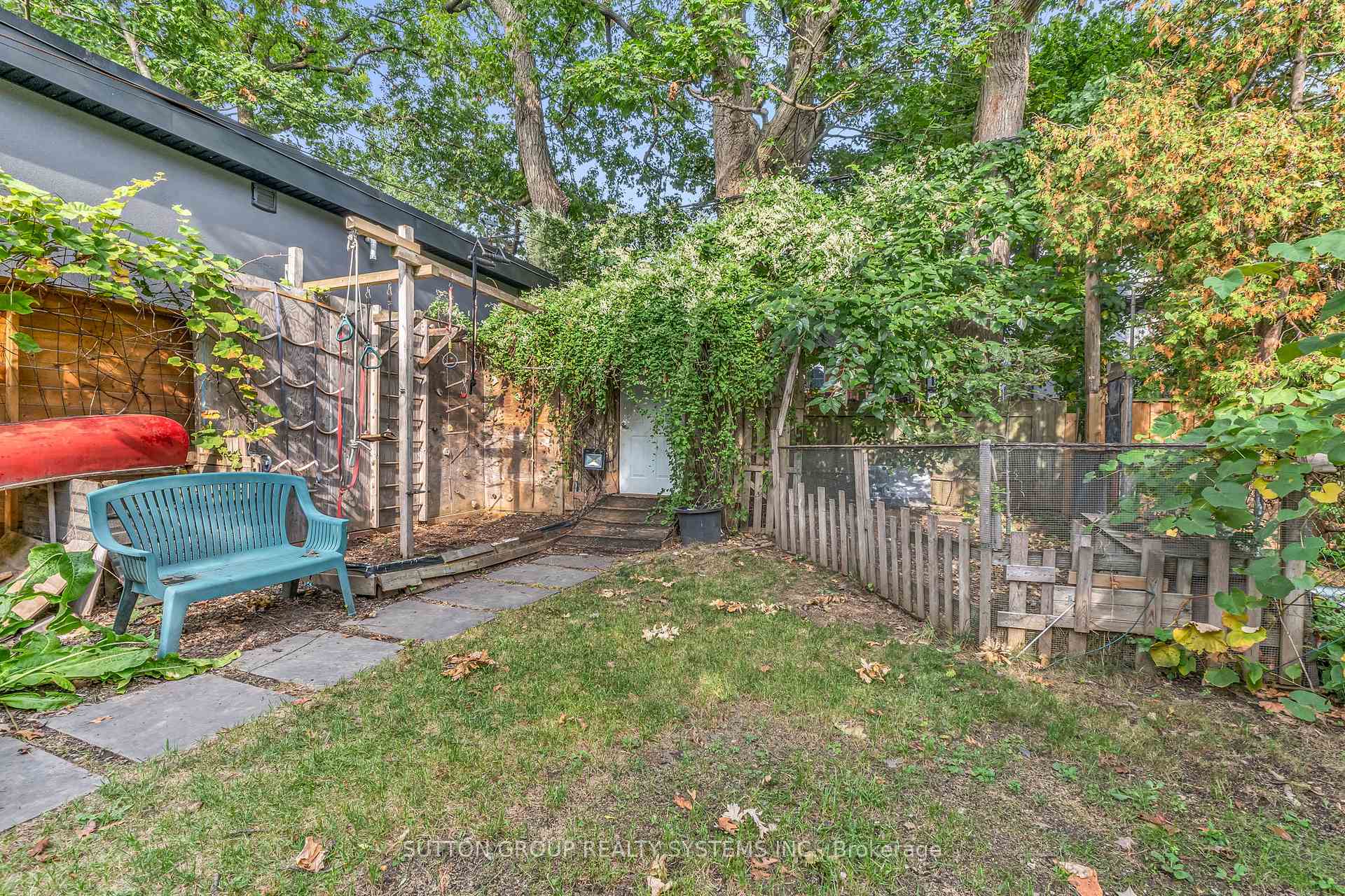 Photo 8 of 197 Arlington Avenue, Toronto, Humewood-Cedarvale — HOMEH