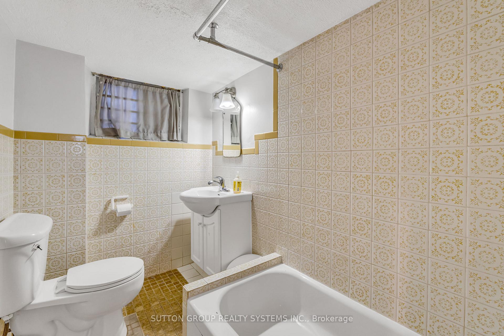 Photo 39 of 197 Arlington Avenue, Toronto, Humewood-Cedarvale — HOMEH