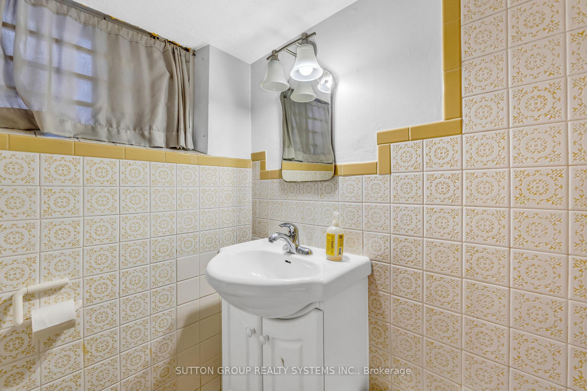 Photo 40 of 197 Arlington Avenue, Toronto, Humewood-Cedarvale — HOMEH