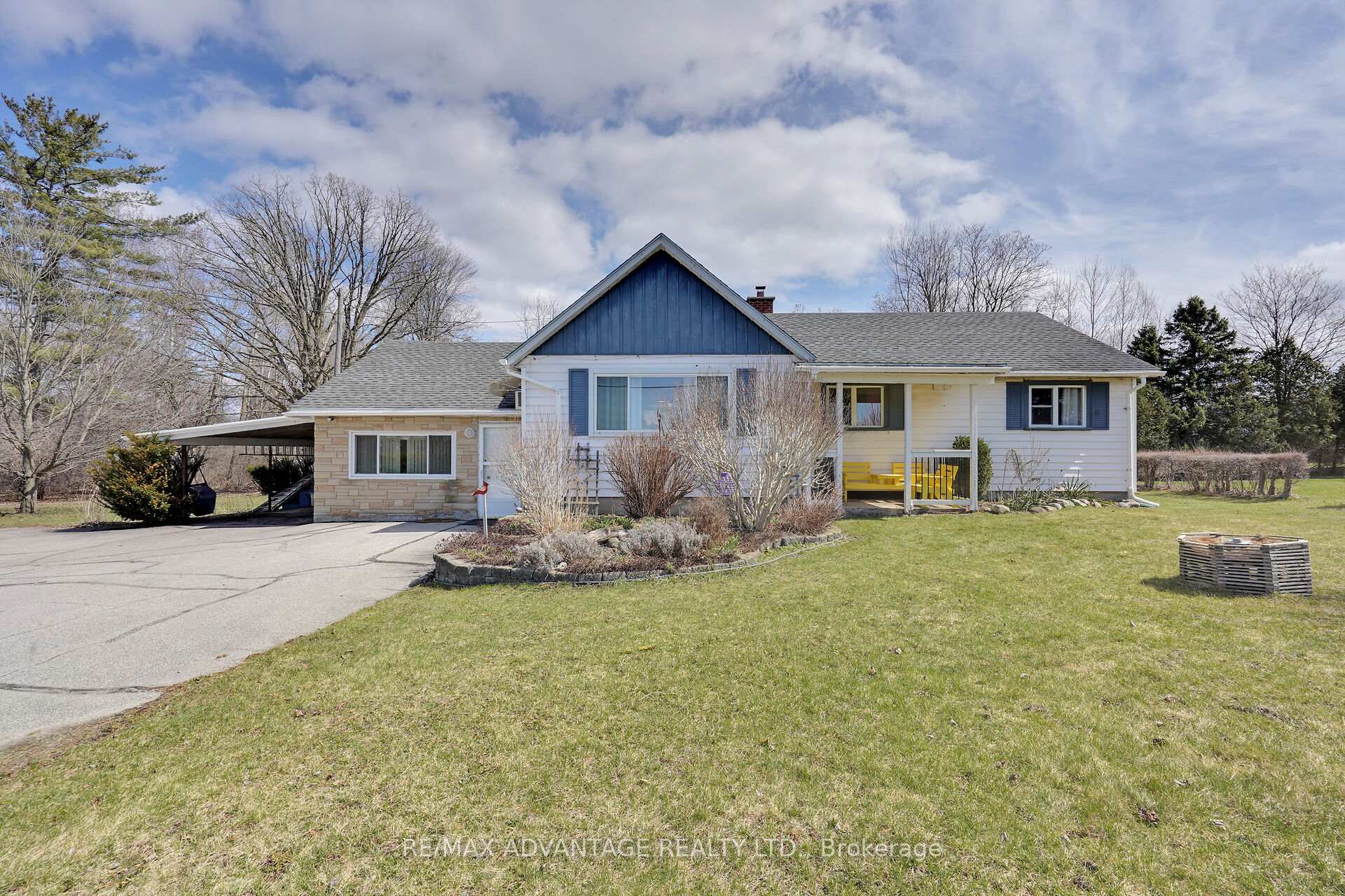 Front of 2678 Dorchester Road