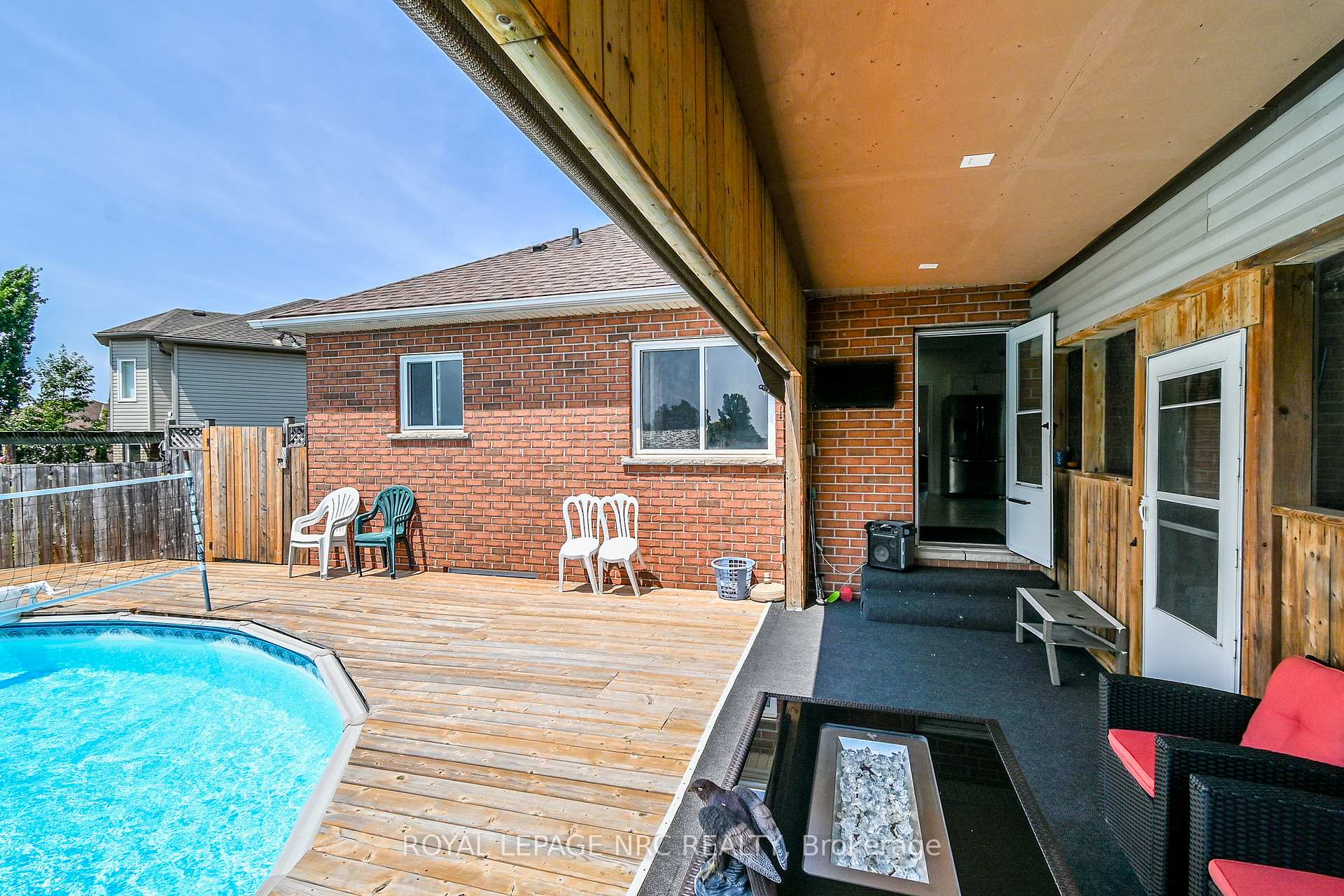Photo 23 of 63 Honey Locust Circle, Thorold, Confederation Heights — HOMEH