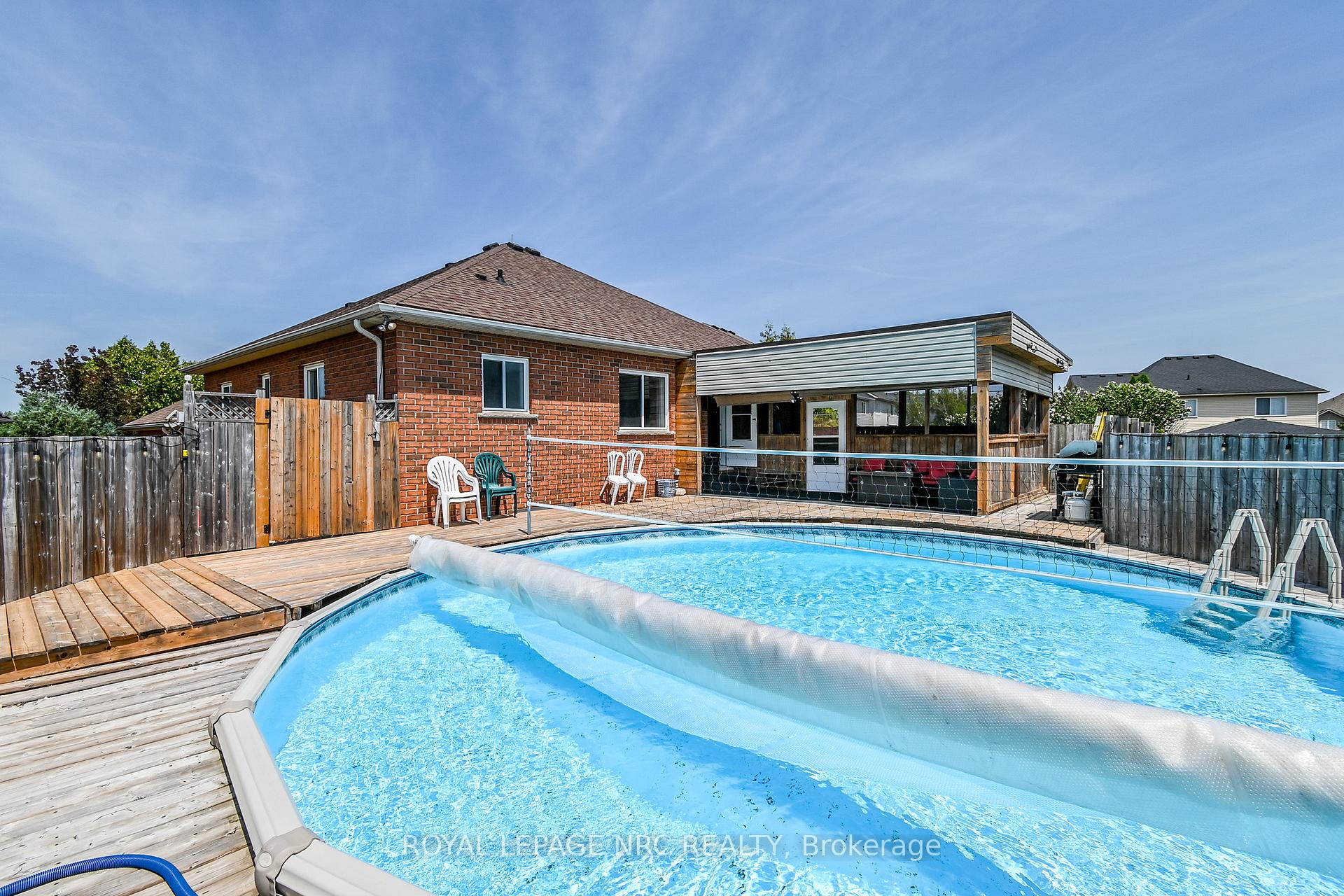 Photo 24 of 63 Honey Locust Circle, Thorold, Confederation Heights — HOMEH