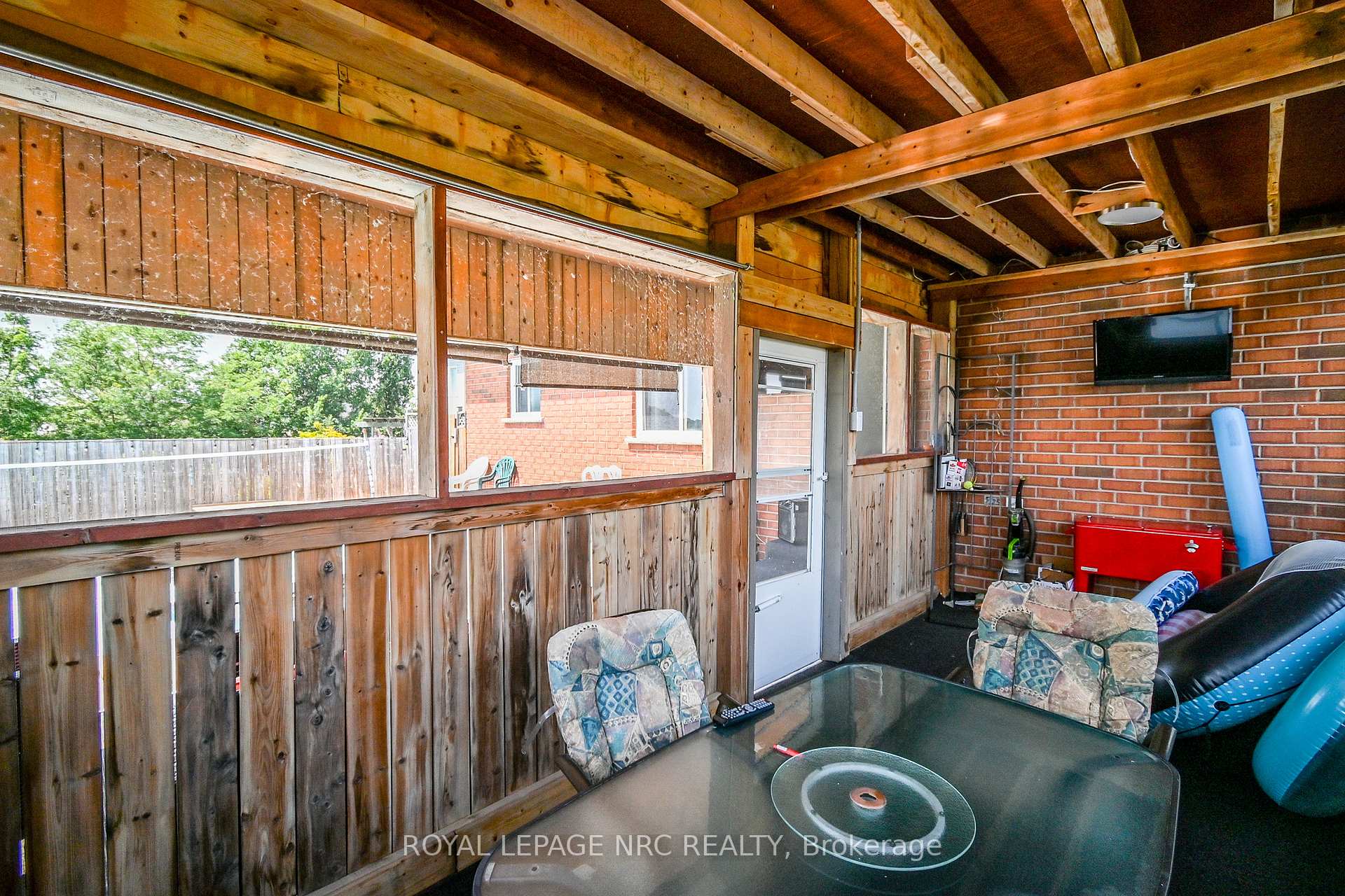 Photo 26 of 63 Honey Locust Circle, Thorold, Confederation Heights — HOMEH