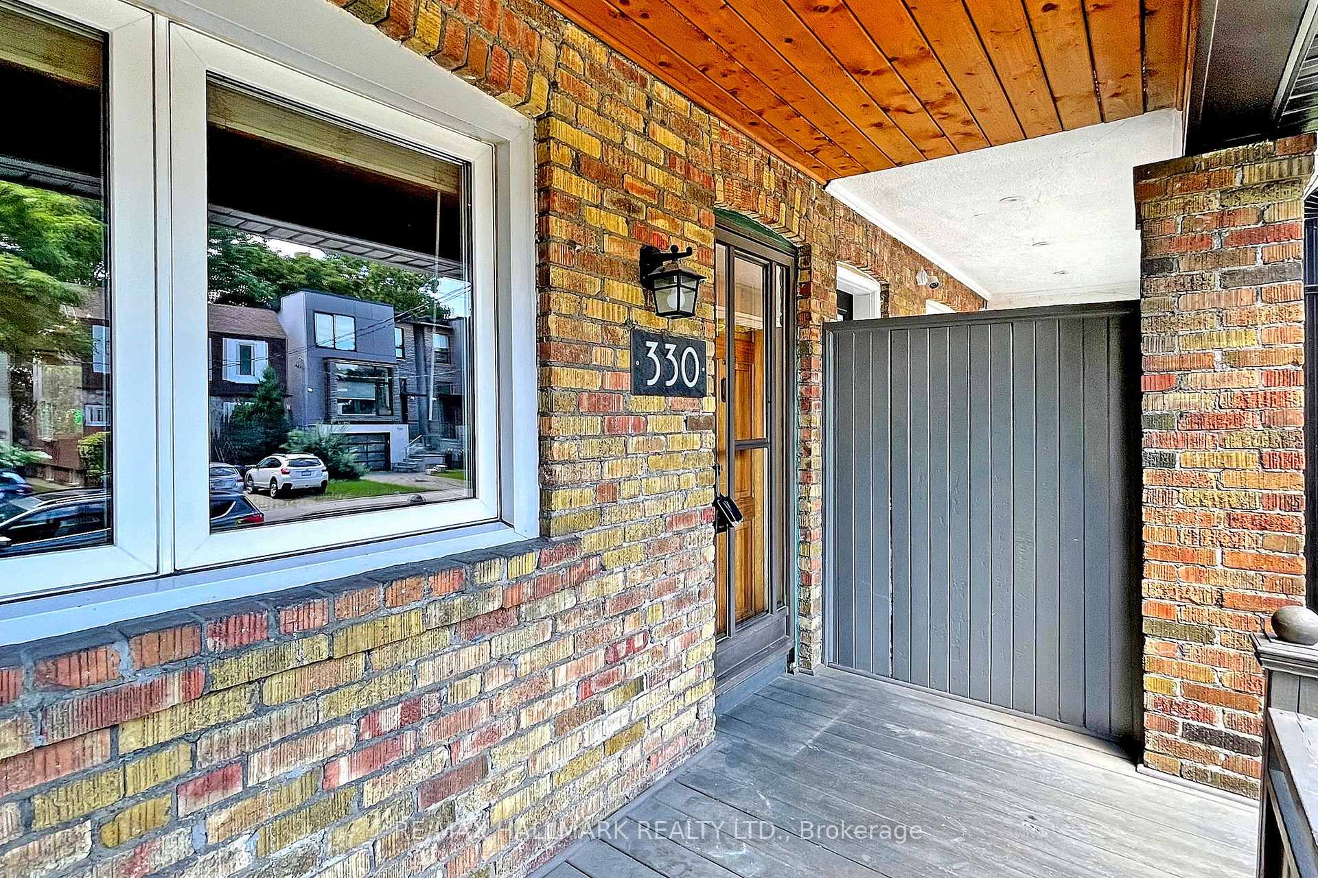 Photo 4 of 330 Soudan Avenue, Toronto, Mount Pleasant East — HOMEH