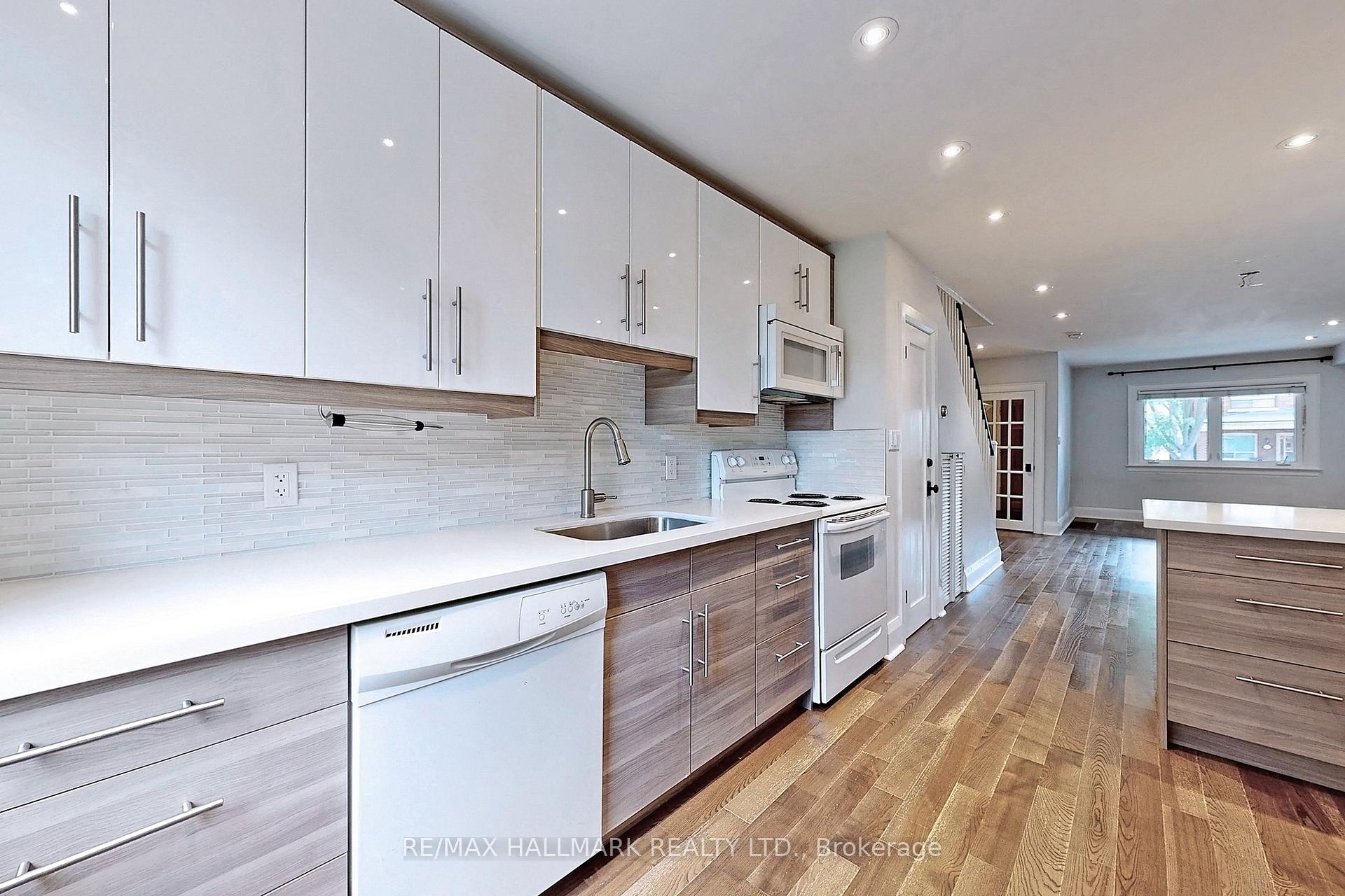 Photo 10 of 330 Soudan Avenue, Toronto, Mount Pleasant East — HOMEH