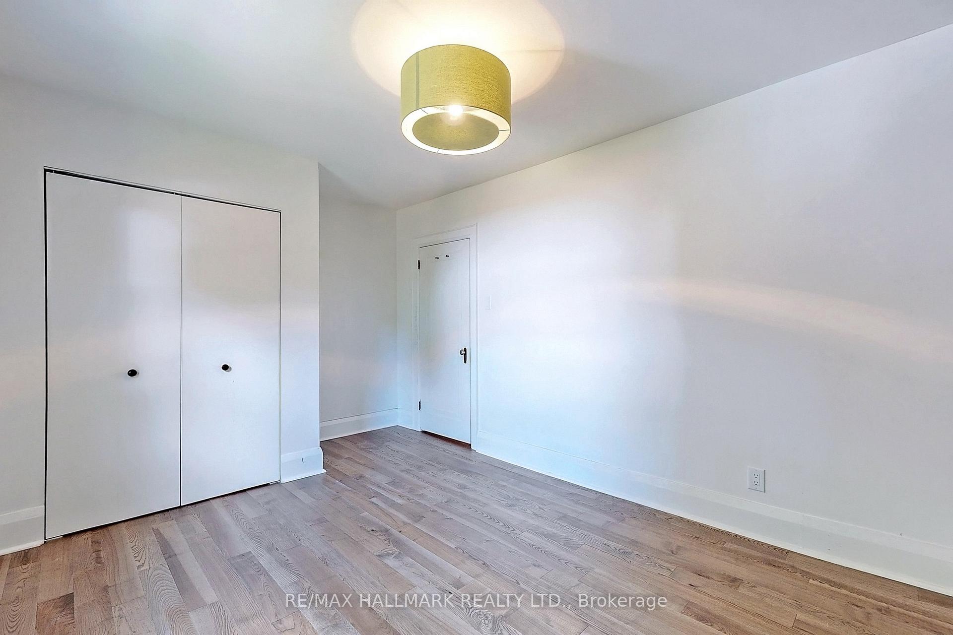 Photo 6 of 330 Soudan Avenue, Toronto, Mount Pleasant East — HOMEH