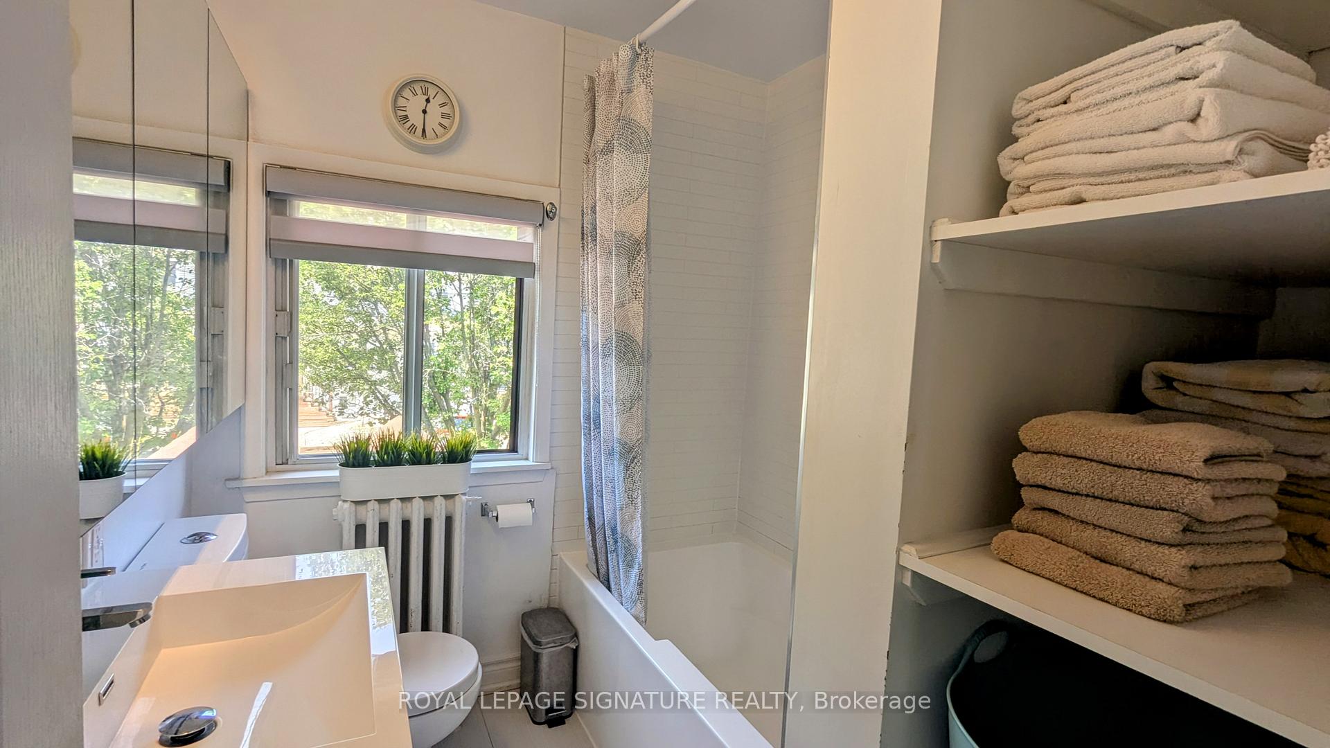 Photo 24 of 23 Lorindale Avenue, Toronto, Lawrence Park North — HOMEH