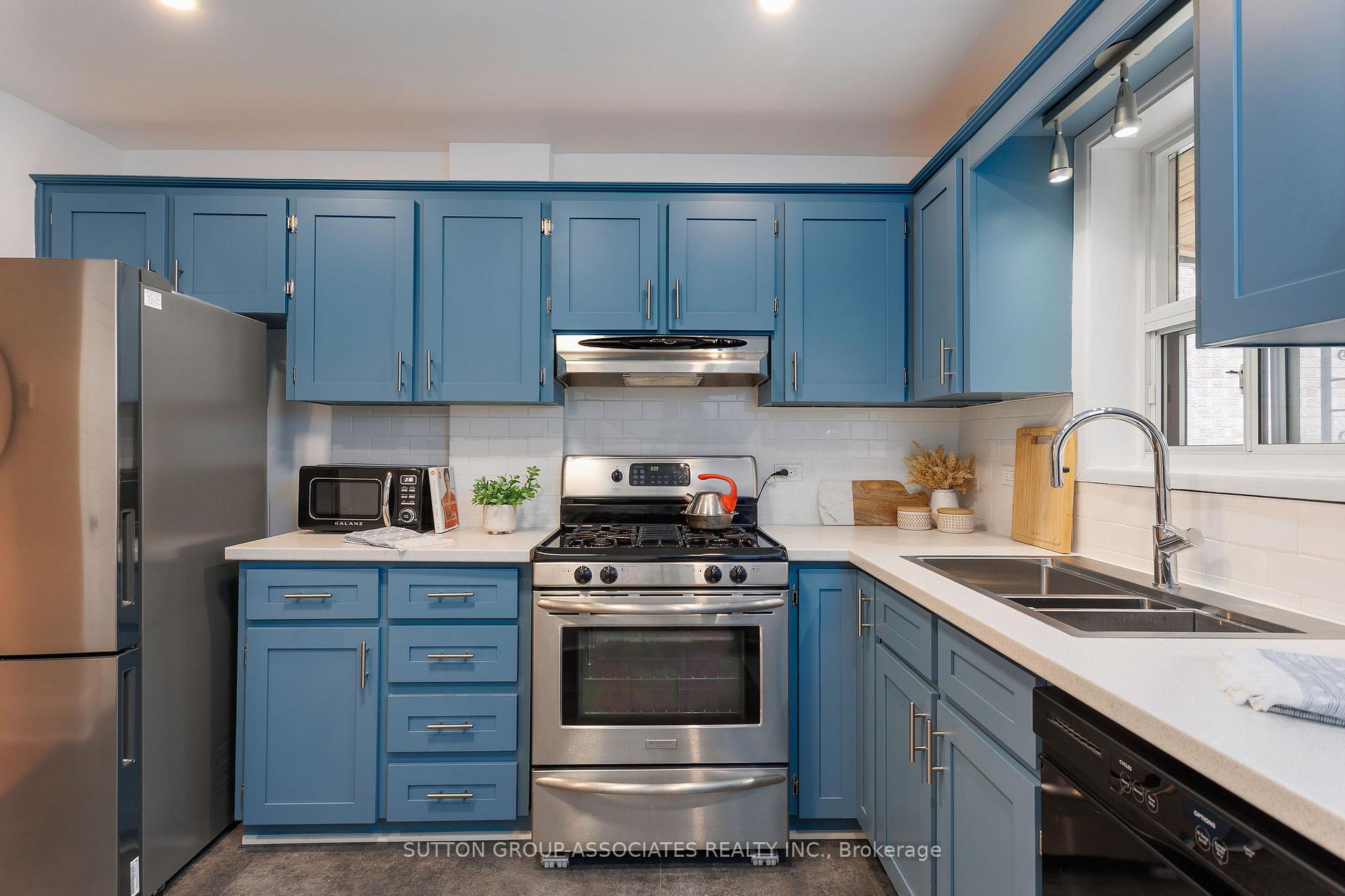 Photo 14 of 131 Booth Avenue, Toronto, South Riverdale — HOMEH