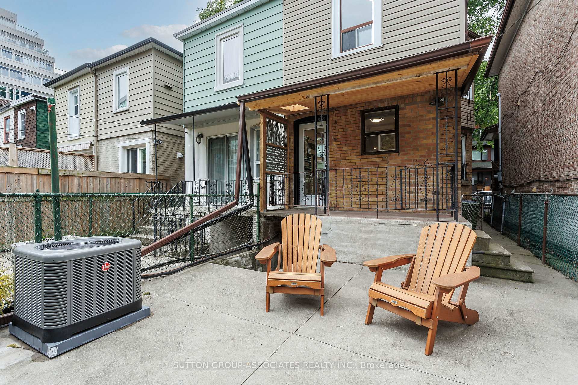 Photo 33 of 131 Booth Avenue, Toronto, South Riverdale — HOMEH