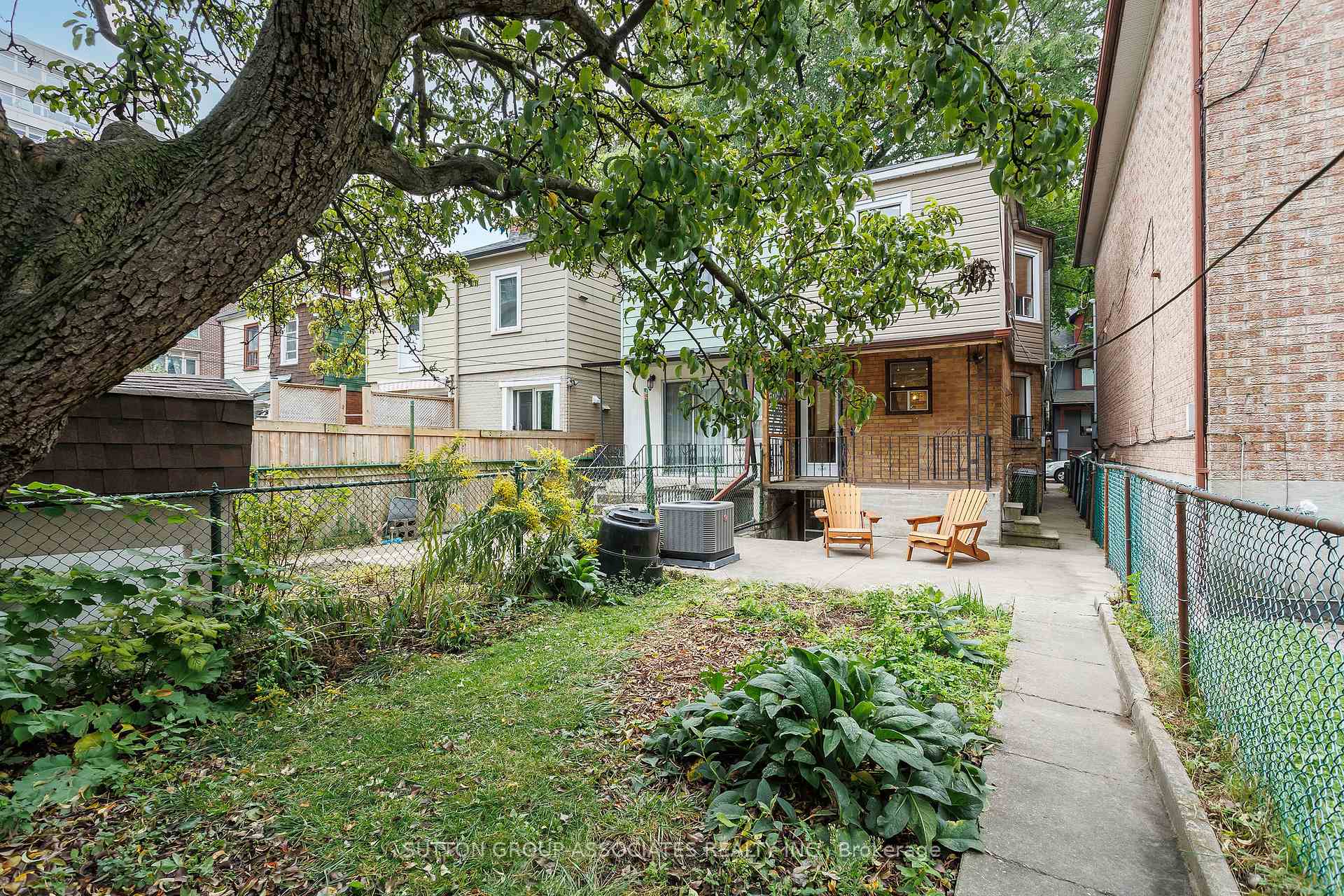 Photo 37 of 131 Booth Avenue, Toronto, South Riverdale — HOMEH