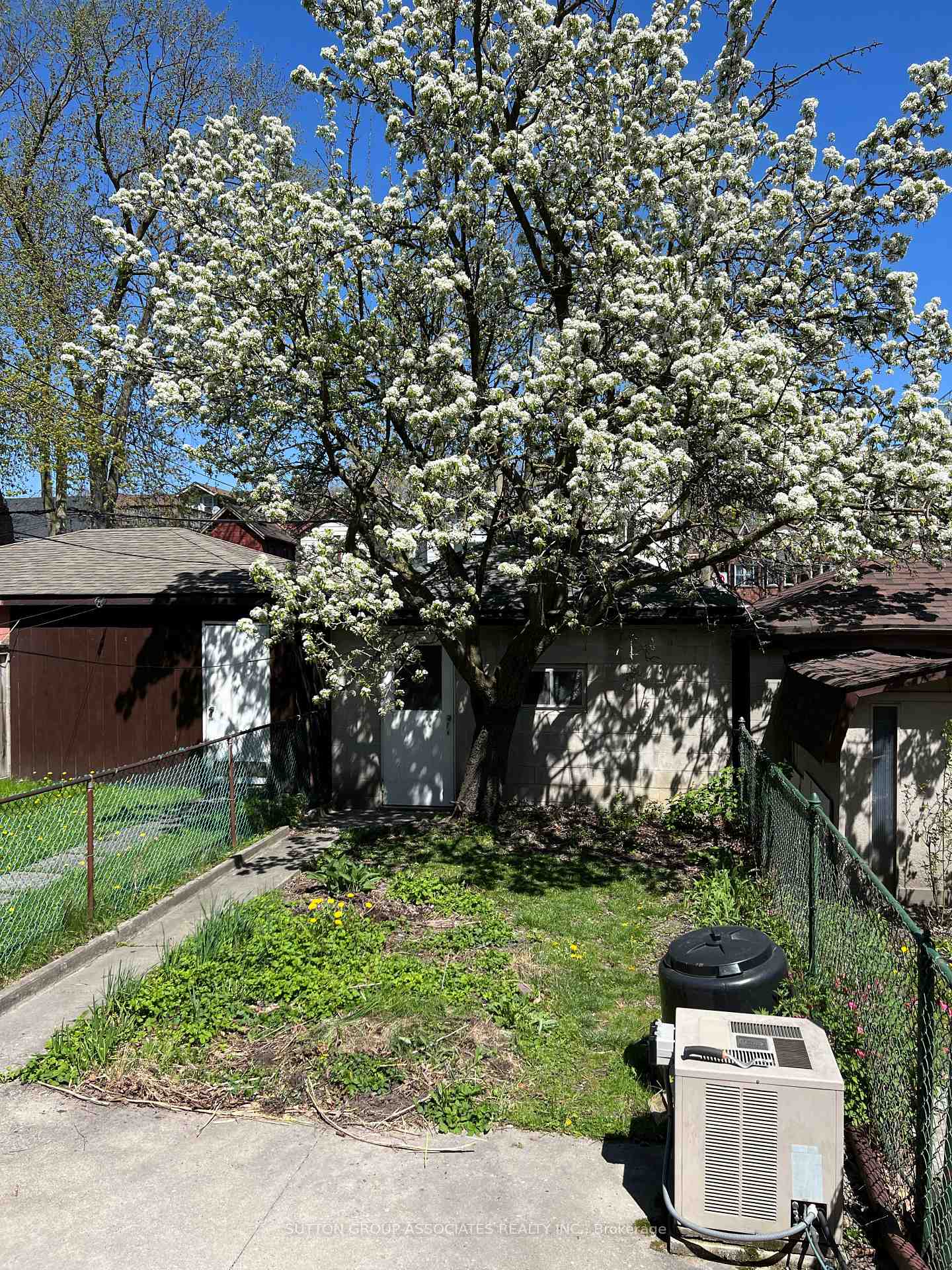 Photo 38 of 131 Booth Avenue, Toronto, South Riverdale — HOMEH