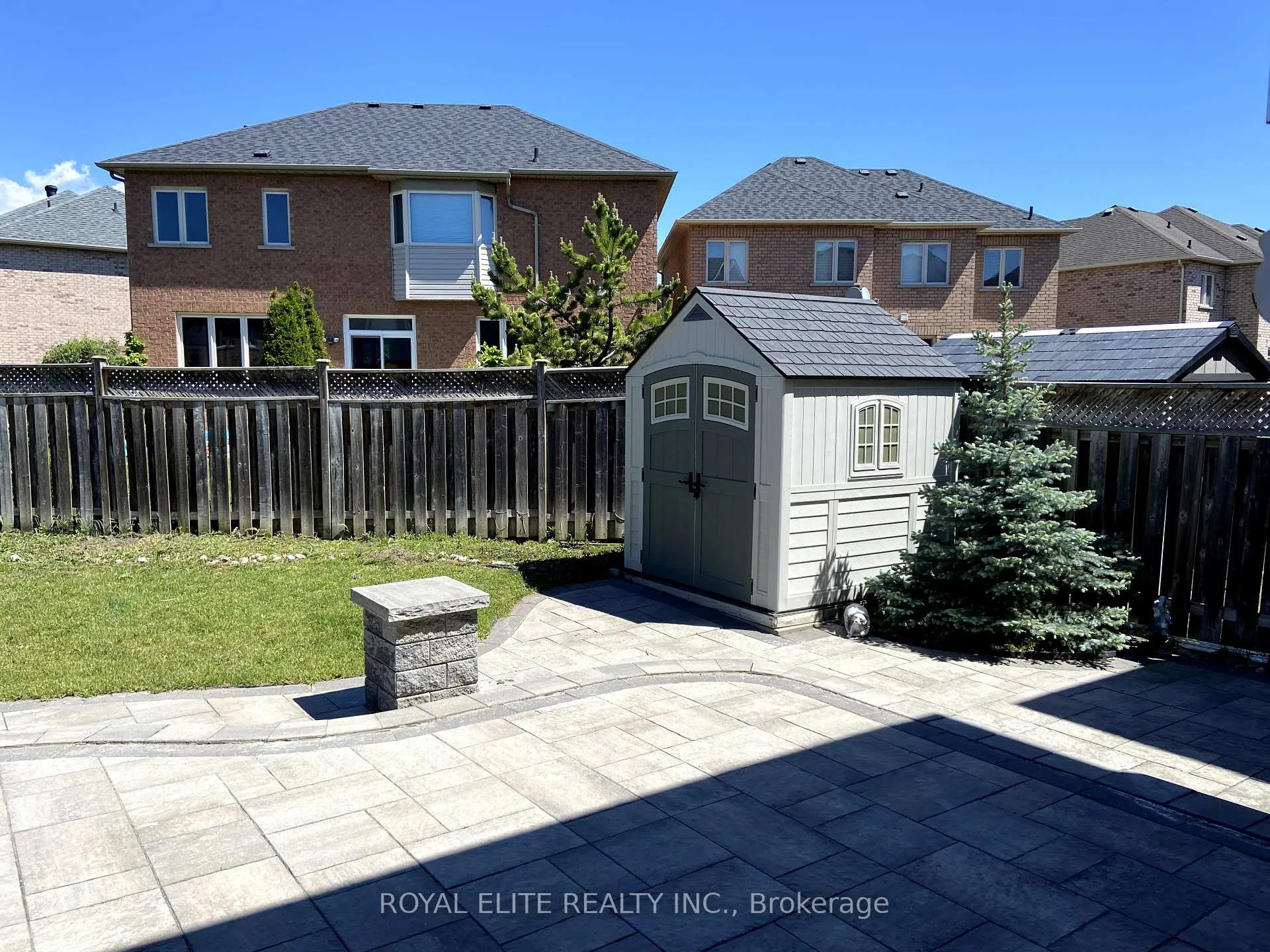 Photo 3 of 26 Starhill Crescent, Markham, Cachet — HOMEH