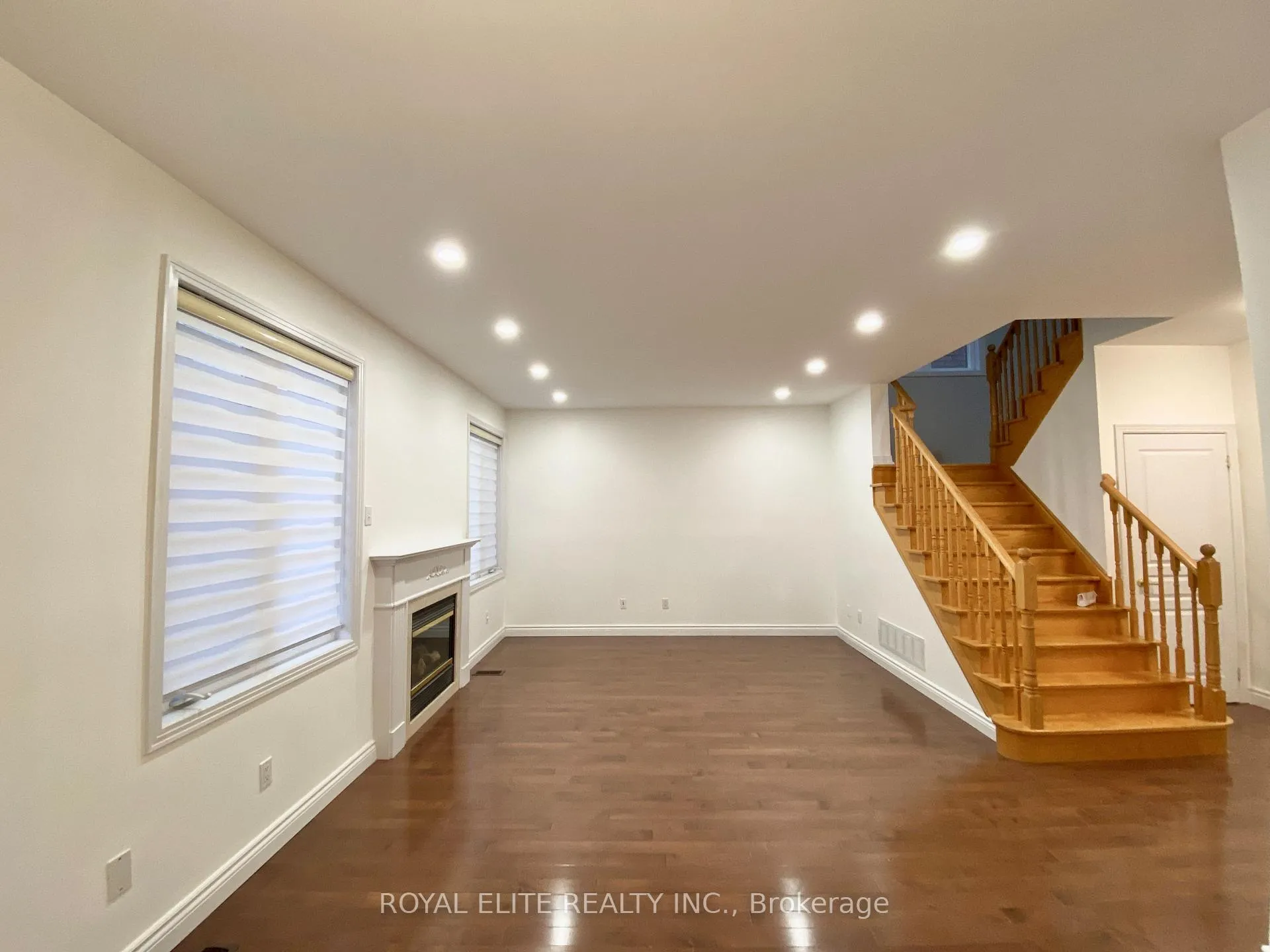 Photo 5 of 26 Starhill Crescent, Markham, Cachet — HOMEH