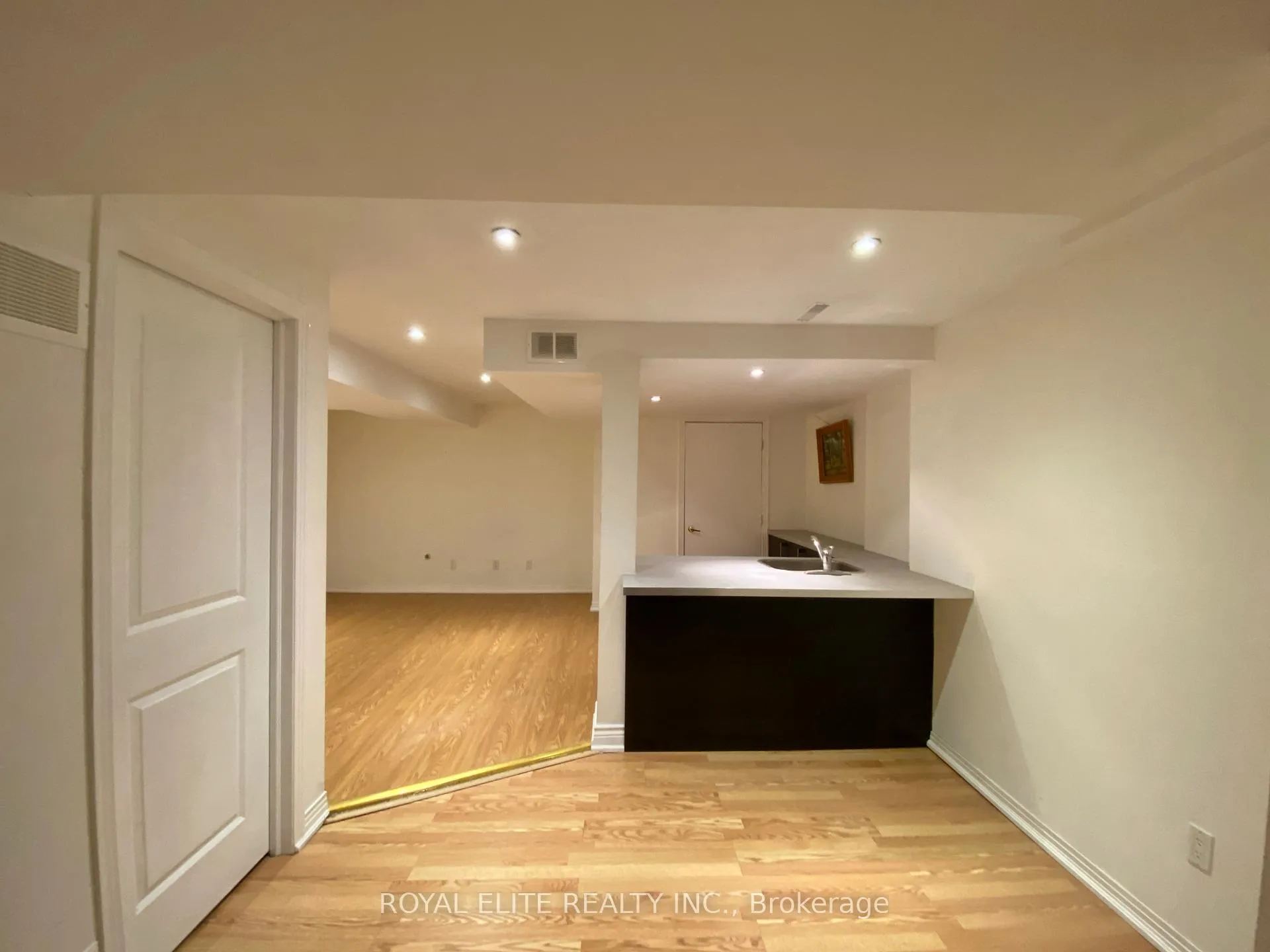 Photo 11 of 26 Starhill Crescent, Markham, Cachet — HOMEH
