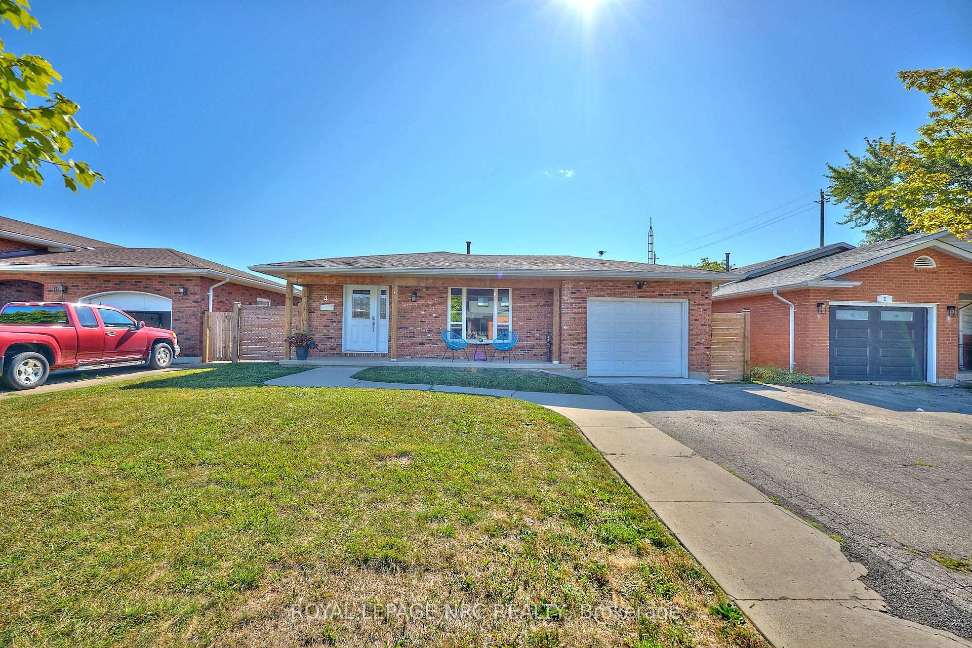 Photo 2 of 4 Sentance Avenue, Thorold, Confederation Heights — HOMEH