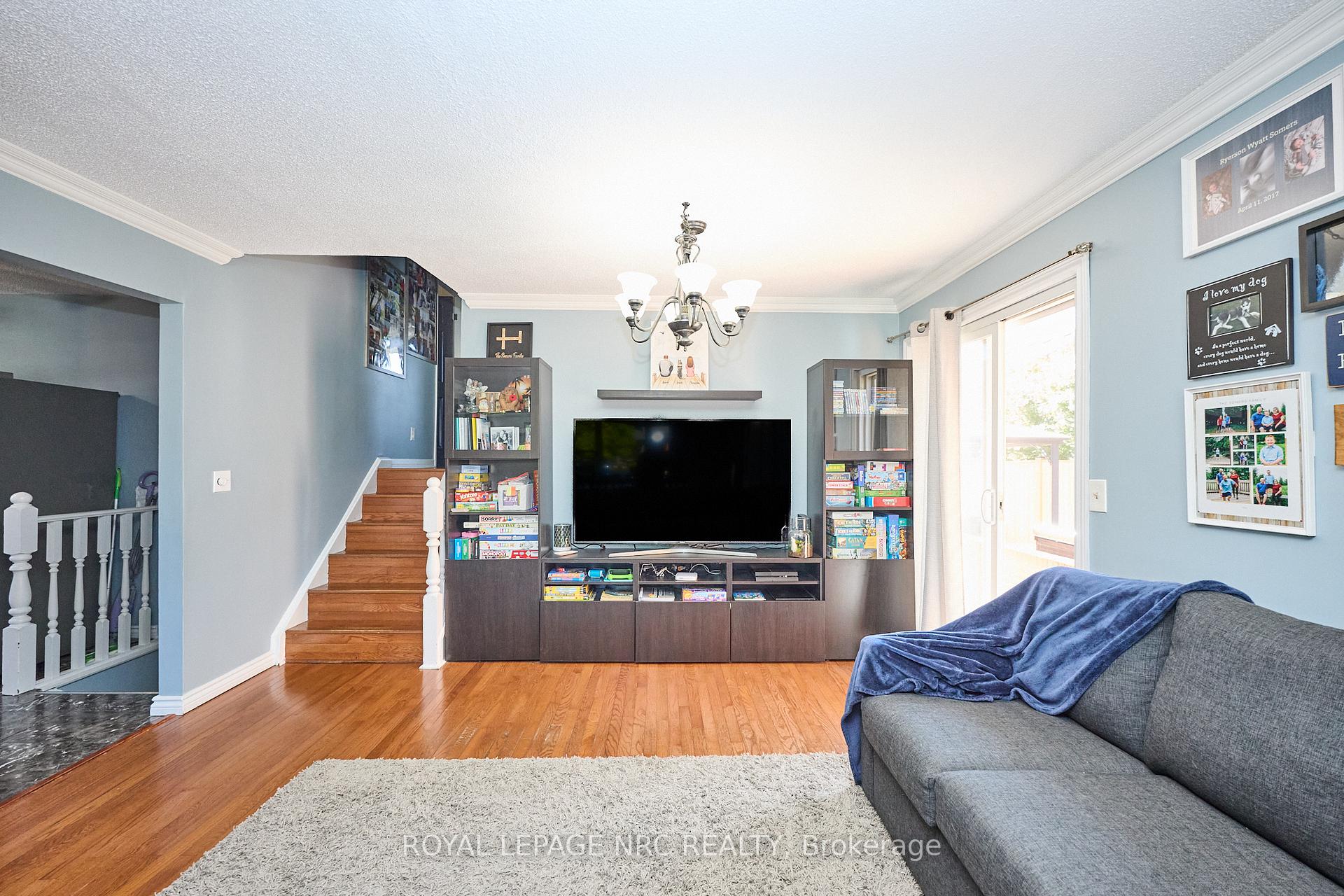Photo 5 of 4 Sentance Avenue, Thorold, Confederation Heights — HOMEH