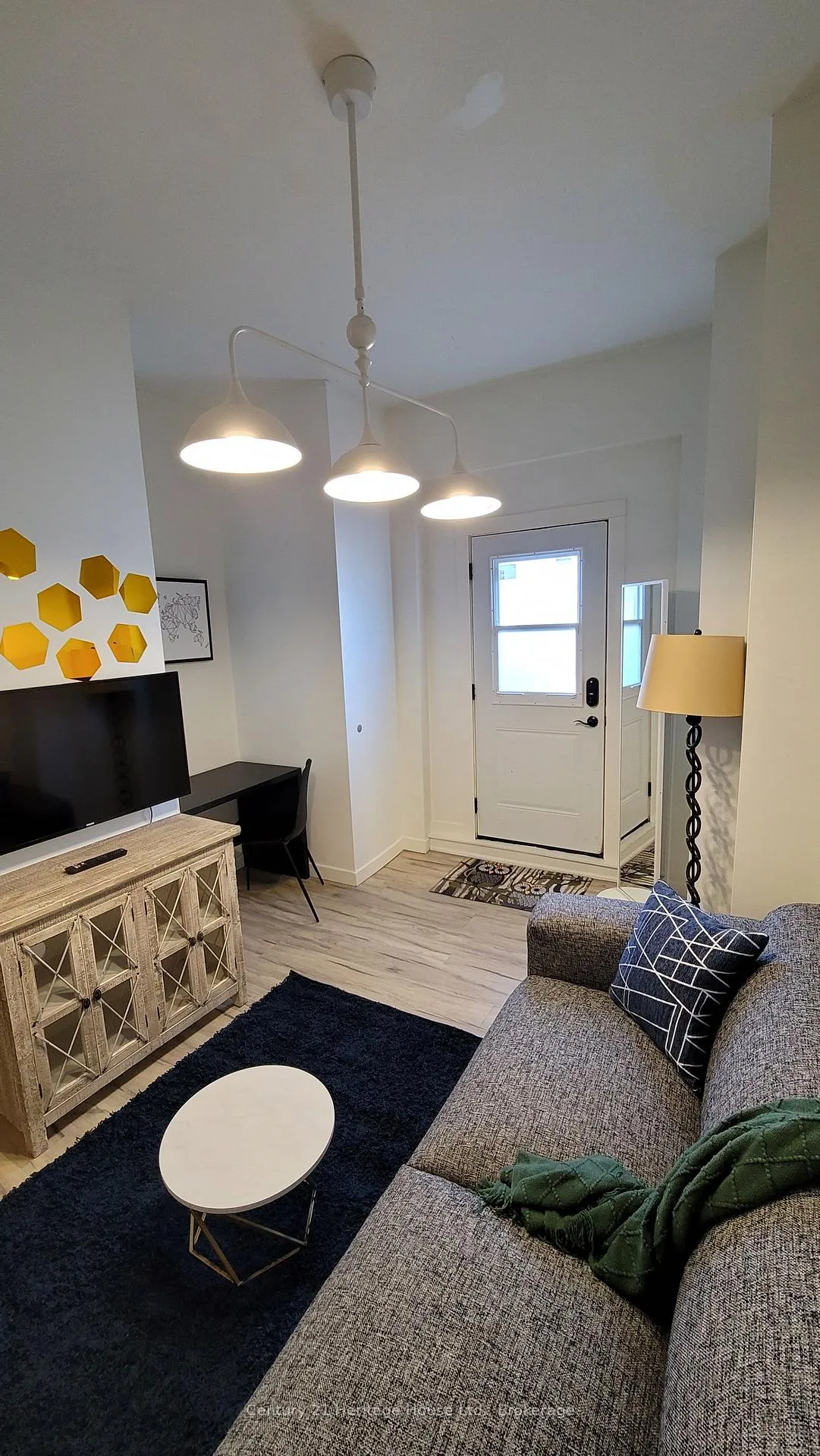 Photo 5 of Unit 1, 212 Wilson Street, Hamilton, Landsdale — HOMEH