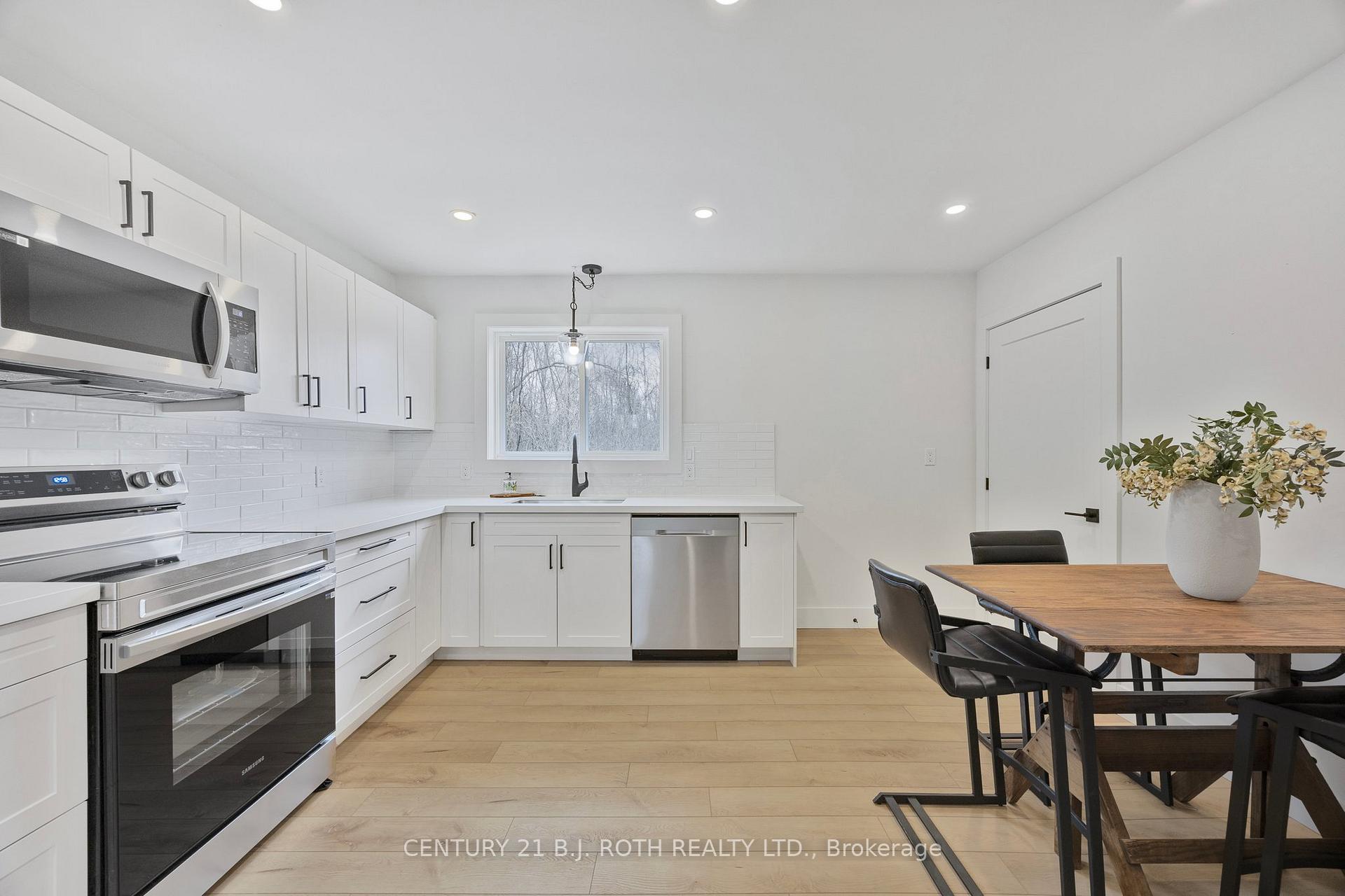 Photo 14 of 185 Silver Birch Crescent, Tay, Port McNicoll — HOMEH