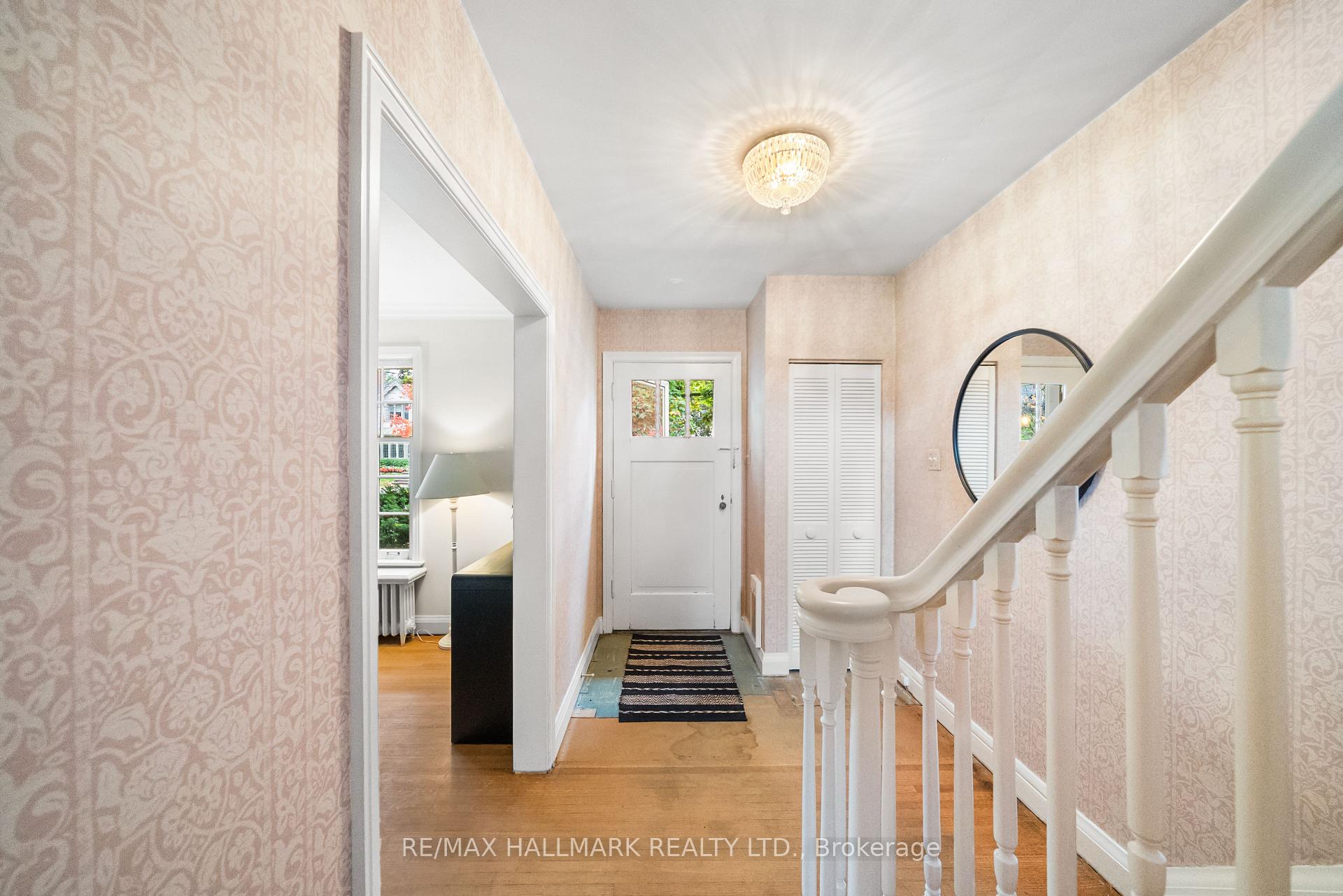 Photo 3 of 135 Mona Drive, Toronto, Lawrence Park South — HOMEH