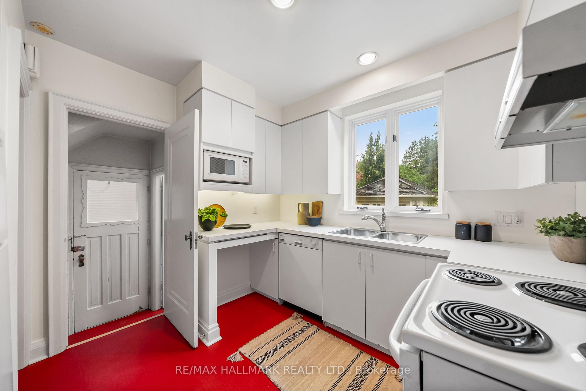 Photo 13 of 135 Mona Drive, Toronto, Lawrence Park South — HOMEH
