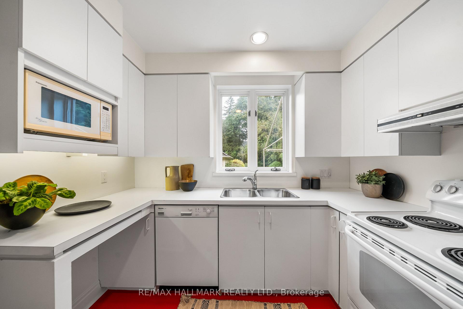 Photo 14 of 135 Mona Drive, Toronto, Lawrence Park South — HOMEH