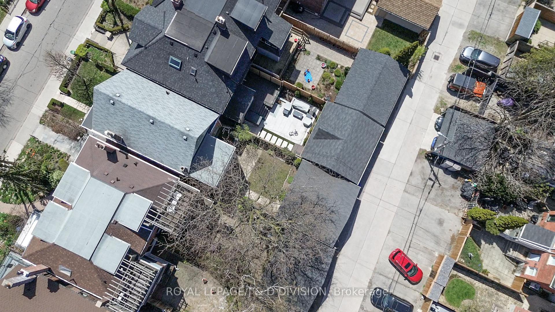 Photo 40 of 26 Chicora Avenue, Toronto, The Annex — HOMEH